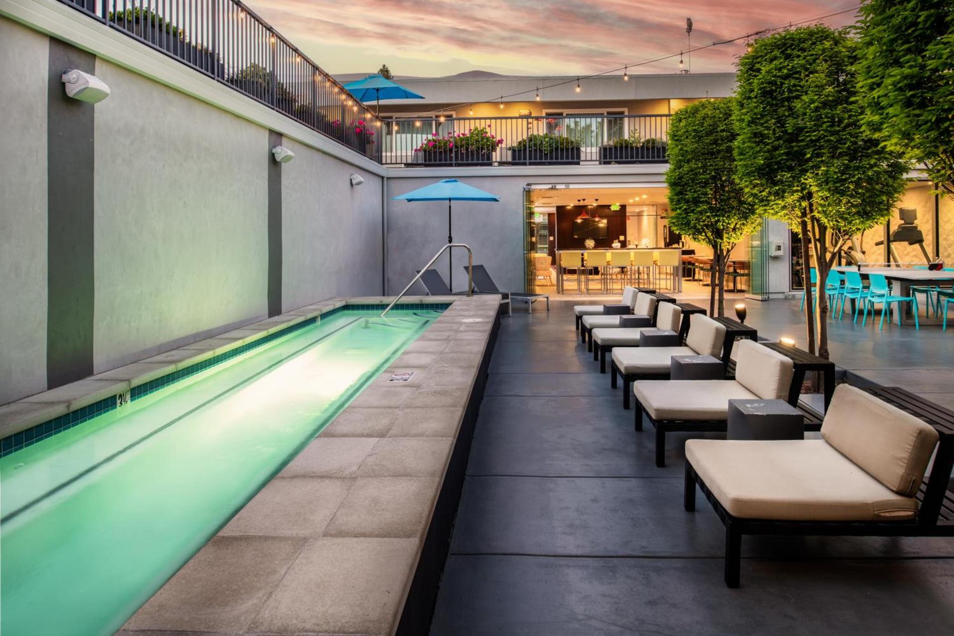 Hotel Lucent photo 5