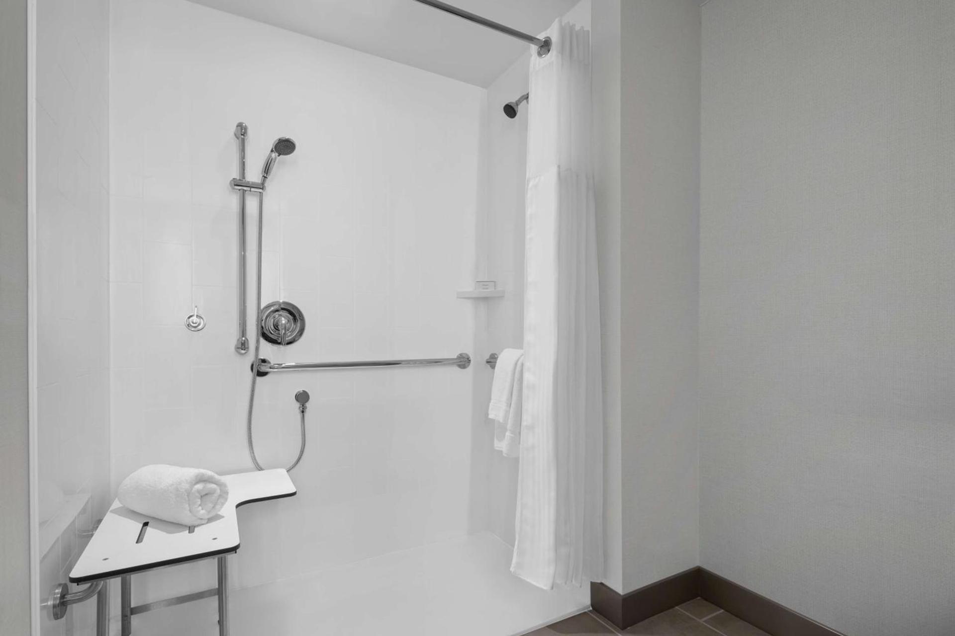 Hilton Garden Inn Camden Waterfront Philadelphia photo 37