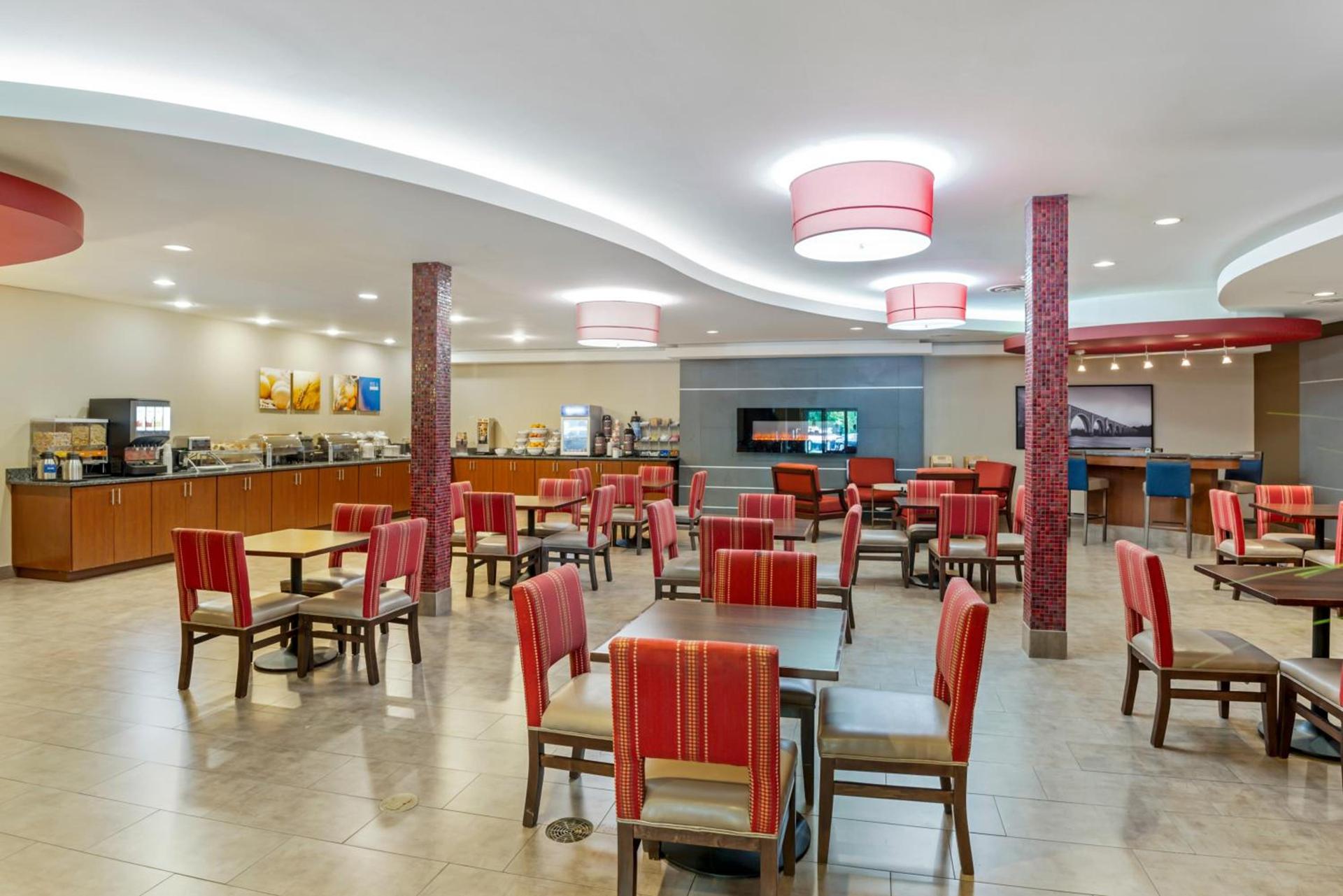 Comfort Suites At Virginia Center Commons photo 85