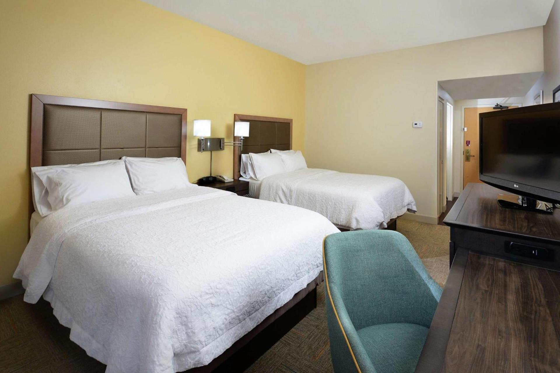 Hampton Inn Martinsville photo 17