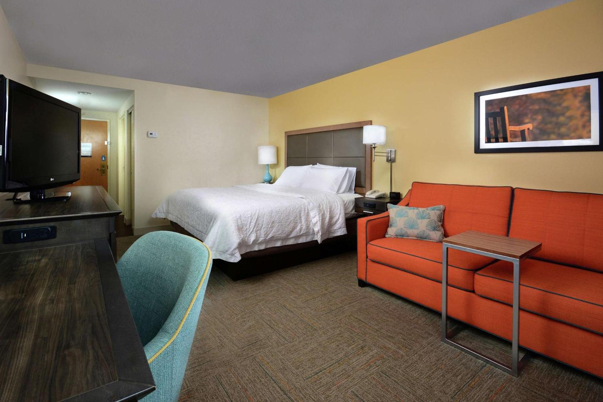 Hampton Inn Martinsville photo 22