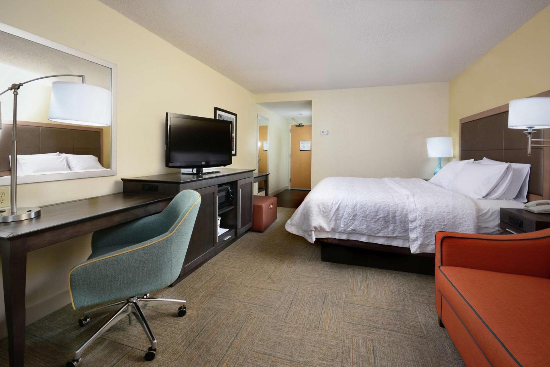 Hampton Inn Martinsville photo 26