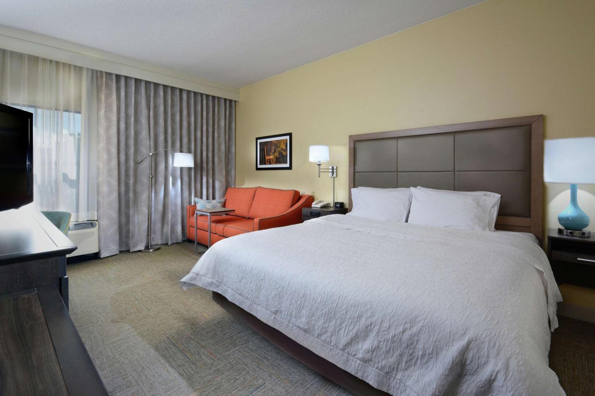 Hampton Inn Martinsville photo 28
