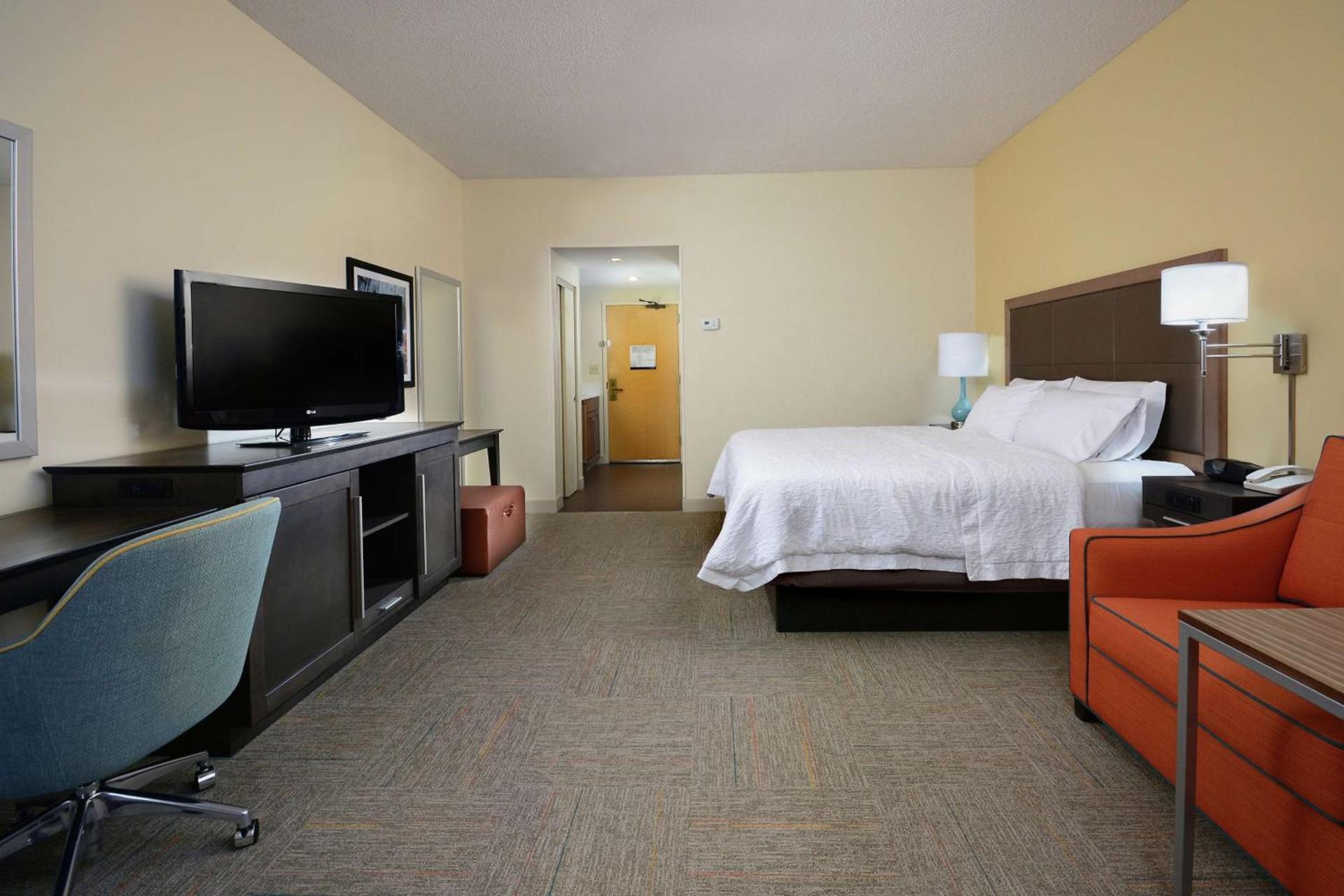 Hampton Inn Martinsville photo 30