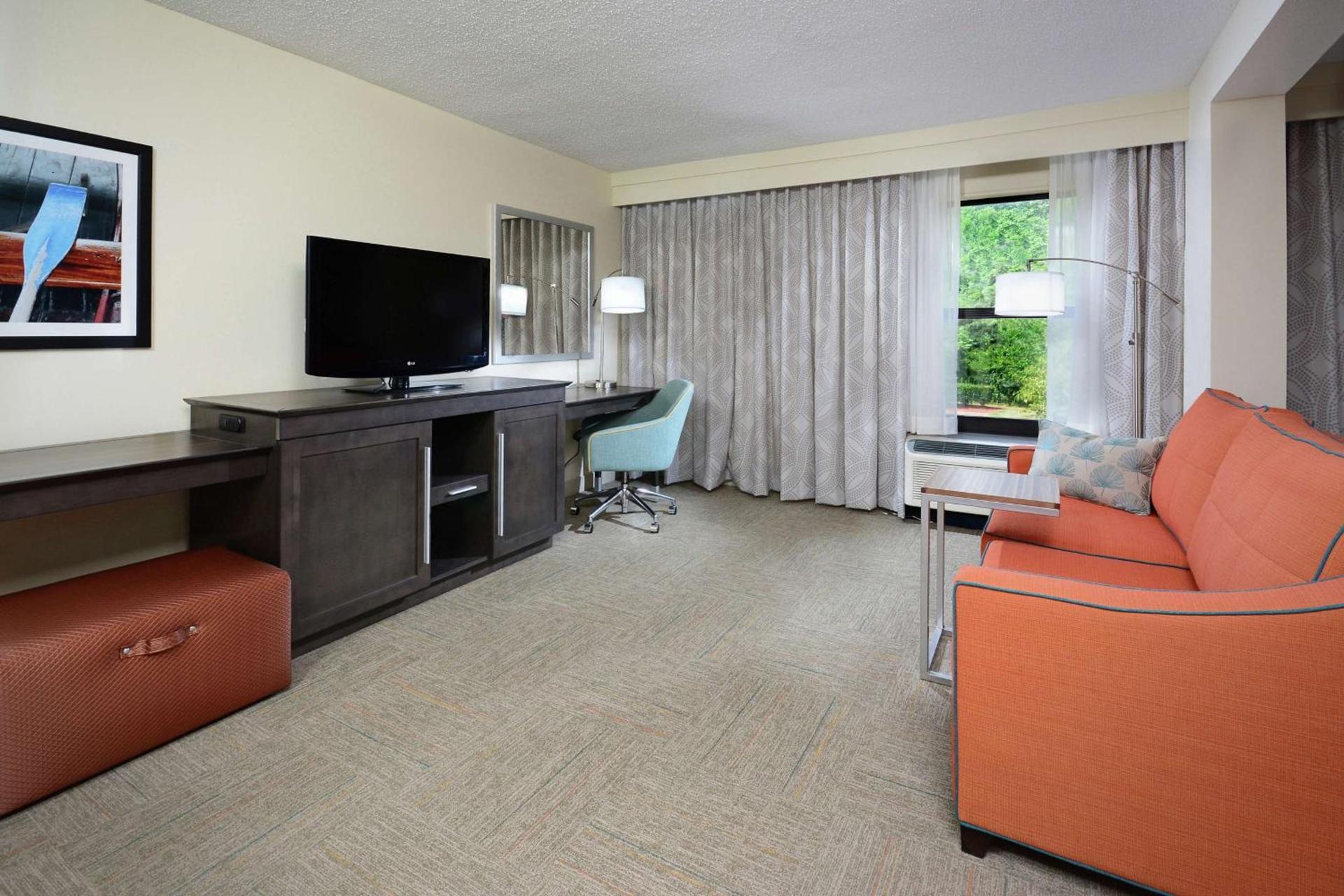 Hampton Inn Martinsville photo 40