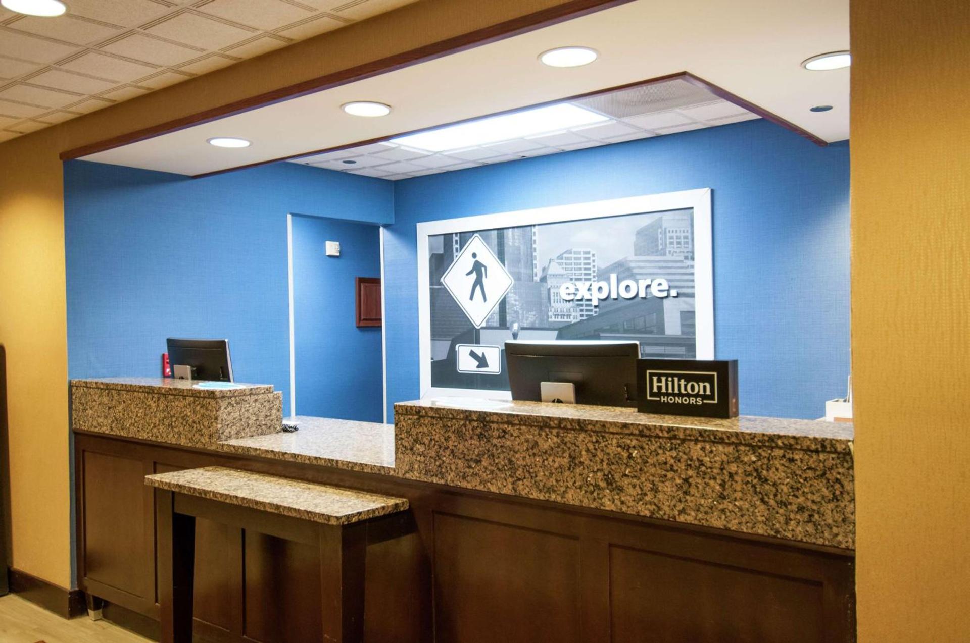 Hampton Inn Metairie photo 5