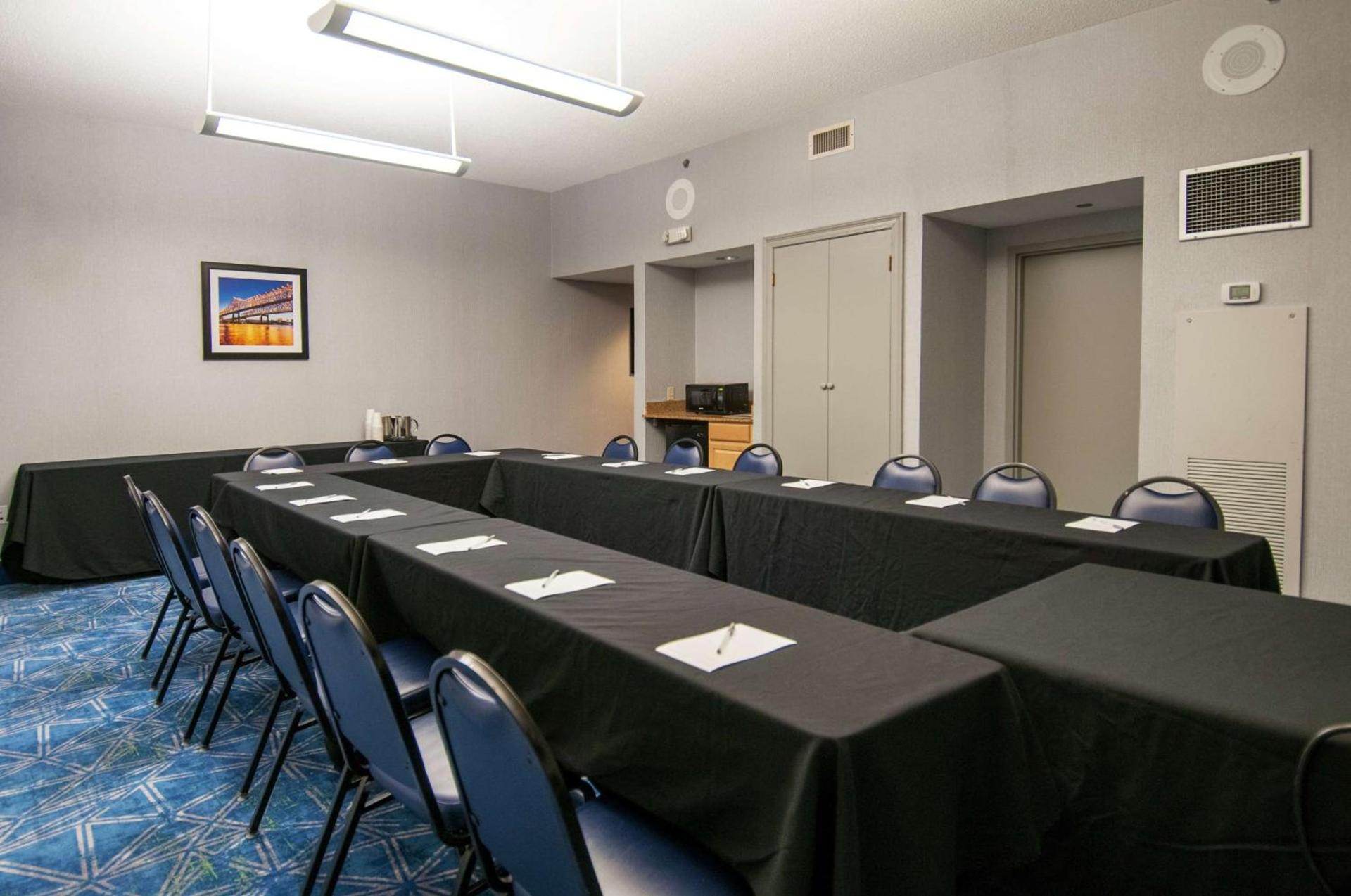 Hampton Inn Metairie photo 22