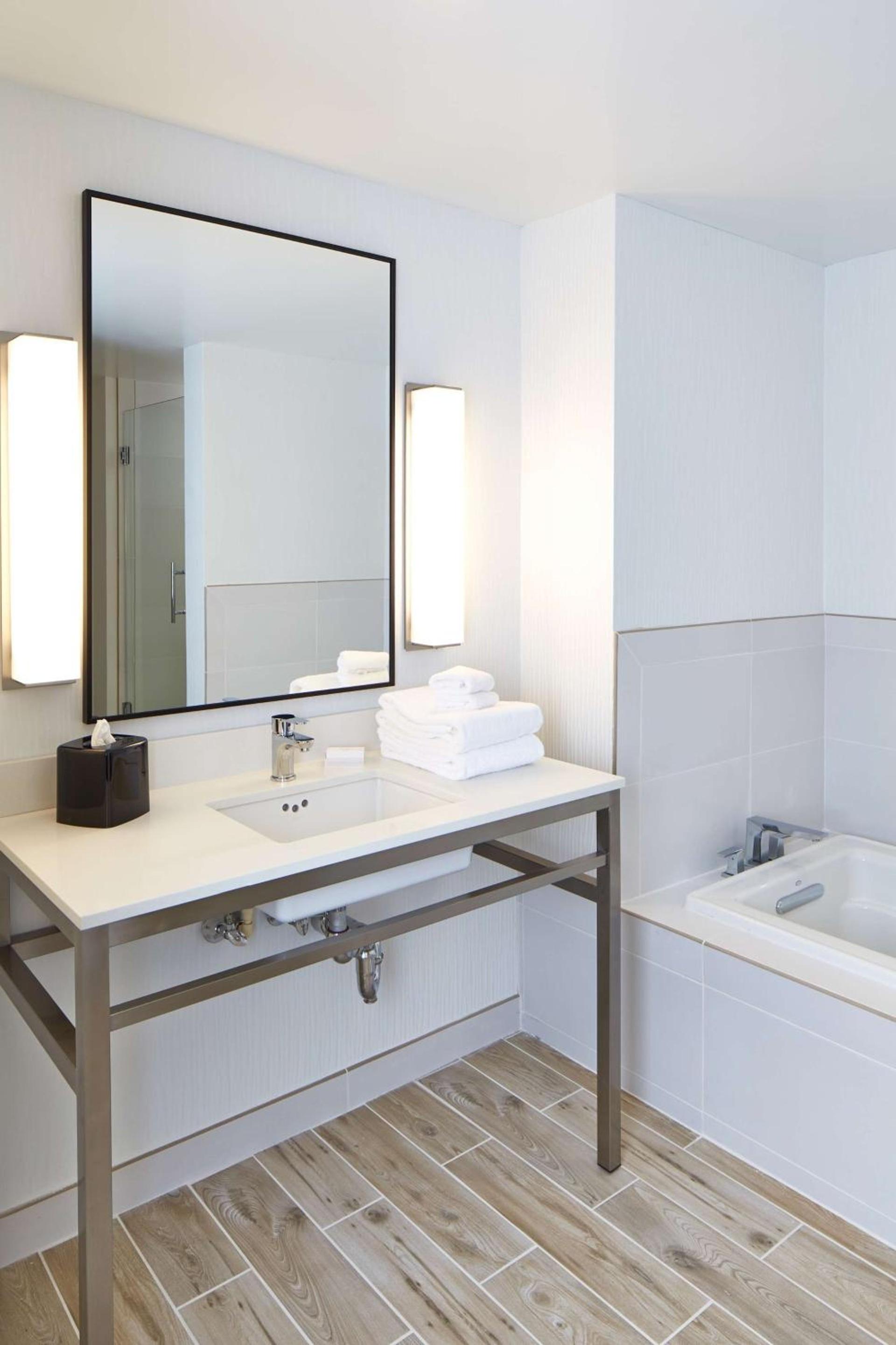 Hilton Garden Inn Boston/Marlborough photo 24