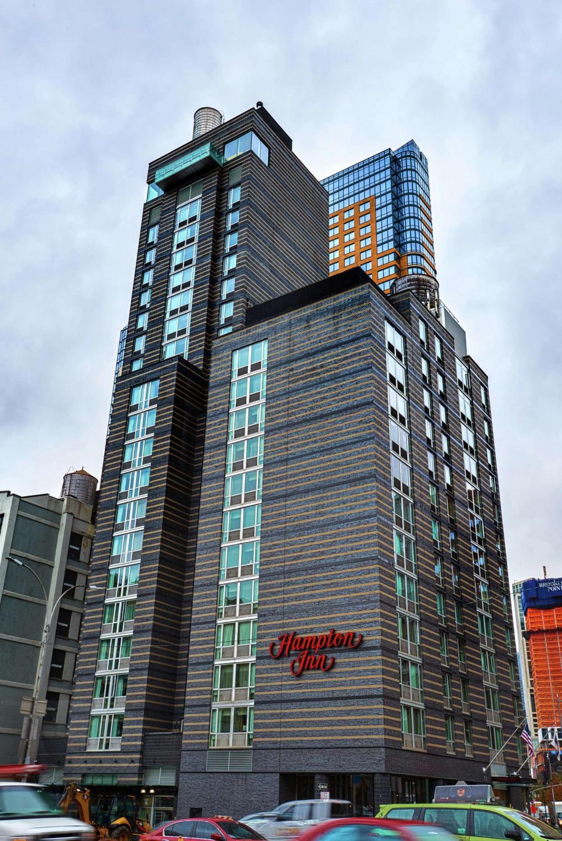 Hampton Inn Brooklyn Downtown photo 2