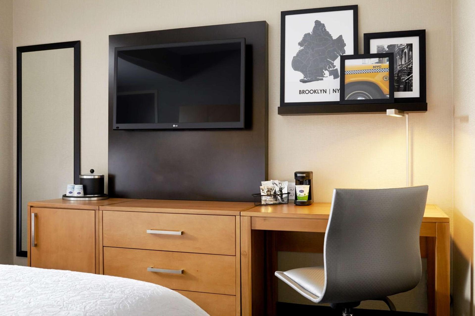 Hampton Inn Brooklyn Downtown photo 19