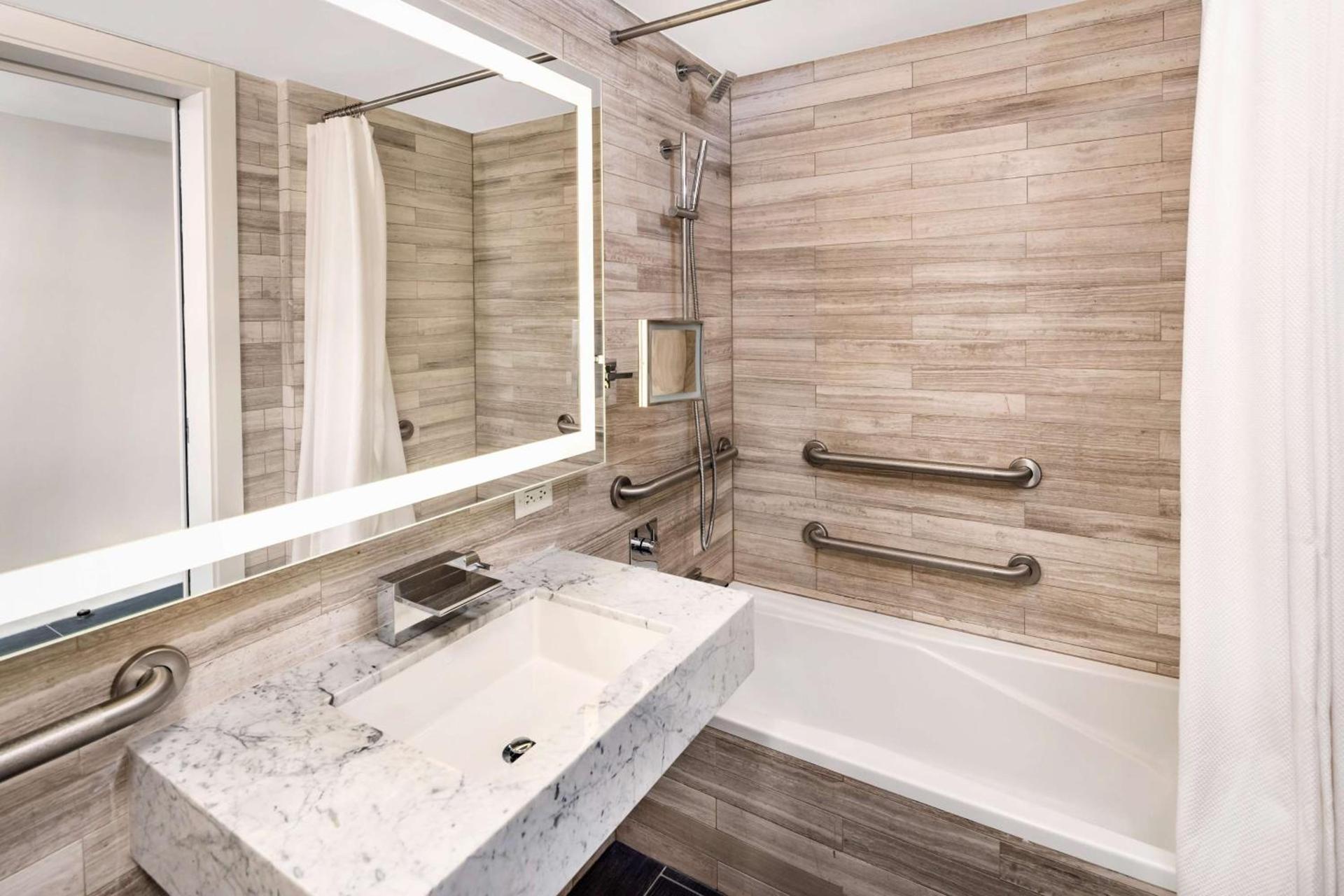 Hilton Club The Quin New York photo 12