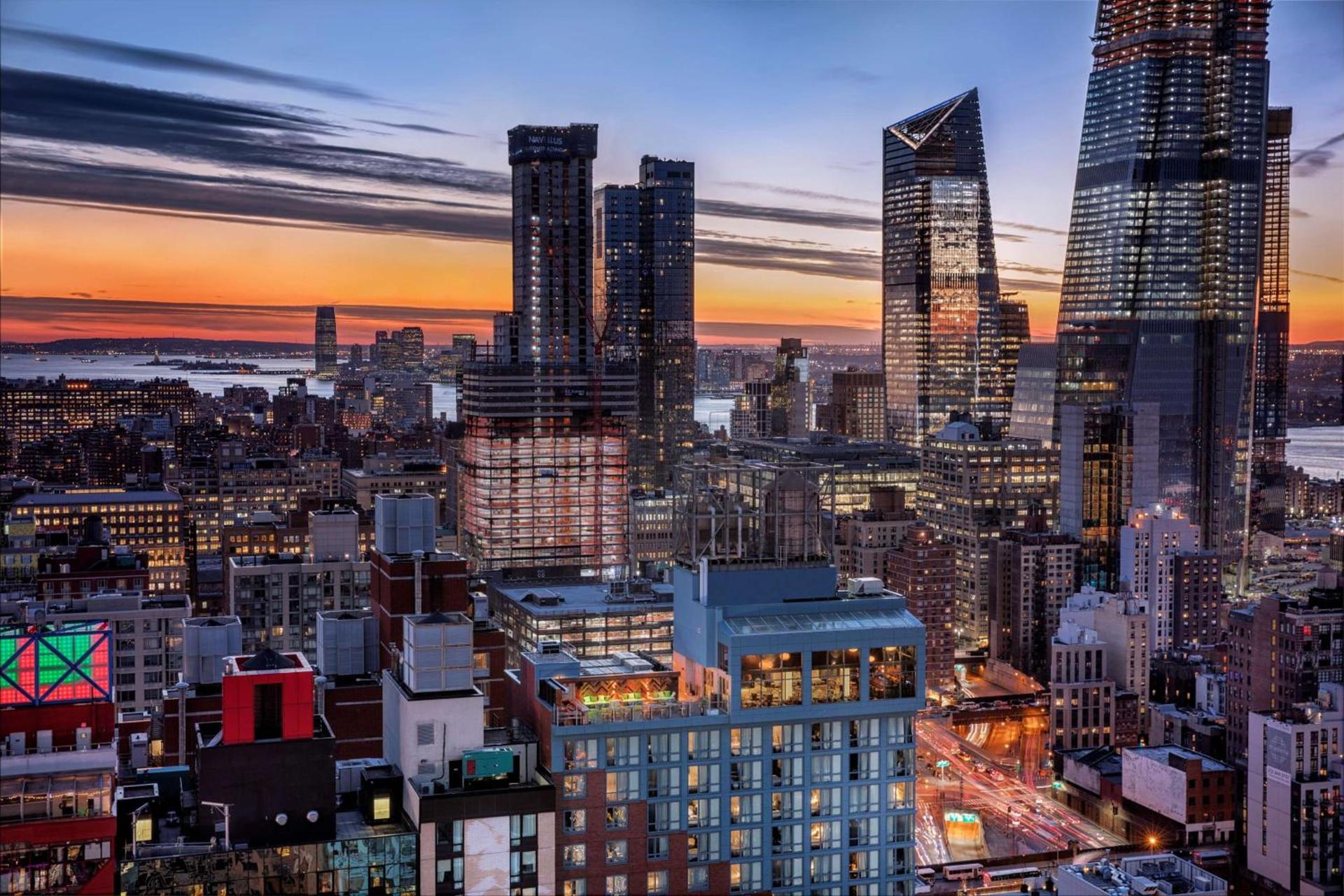 Doubletree By Hilton New York Times Square West — hotel in New York