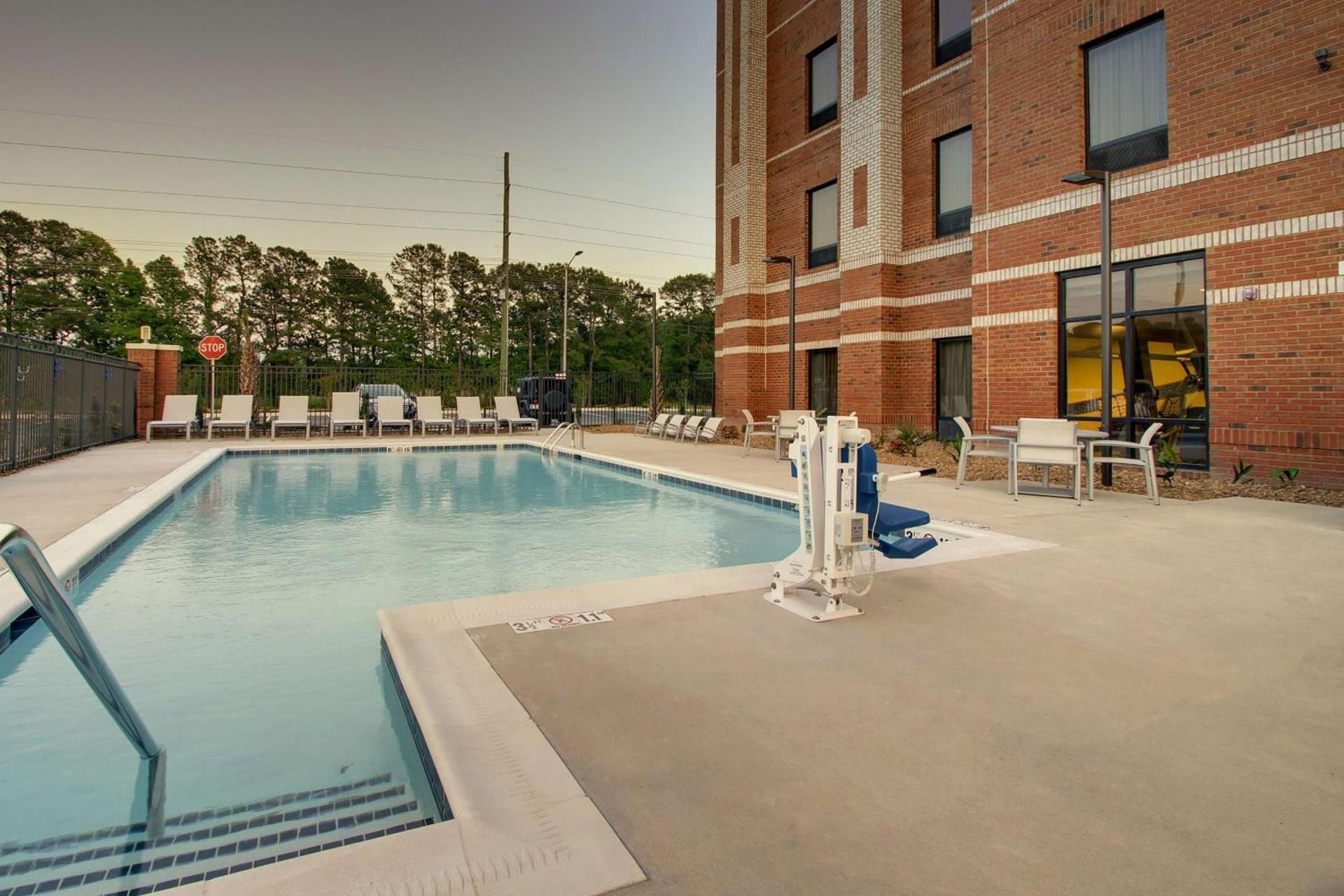 Hampton Inn Sneads Ferry Topsail Beach photo 7