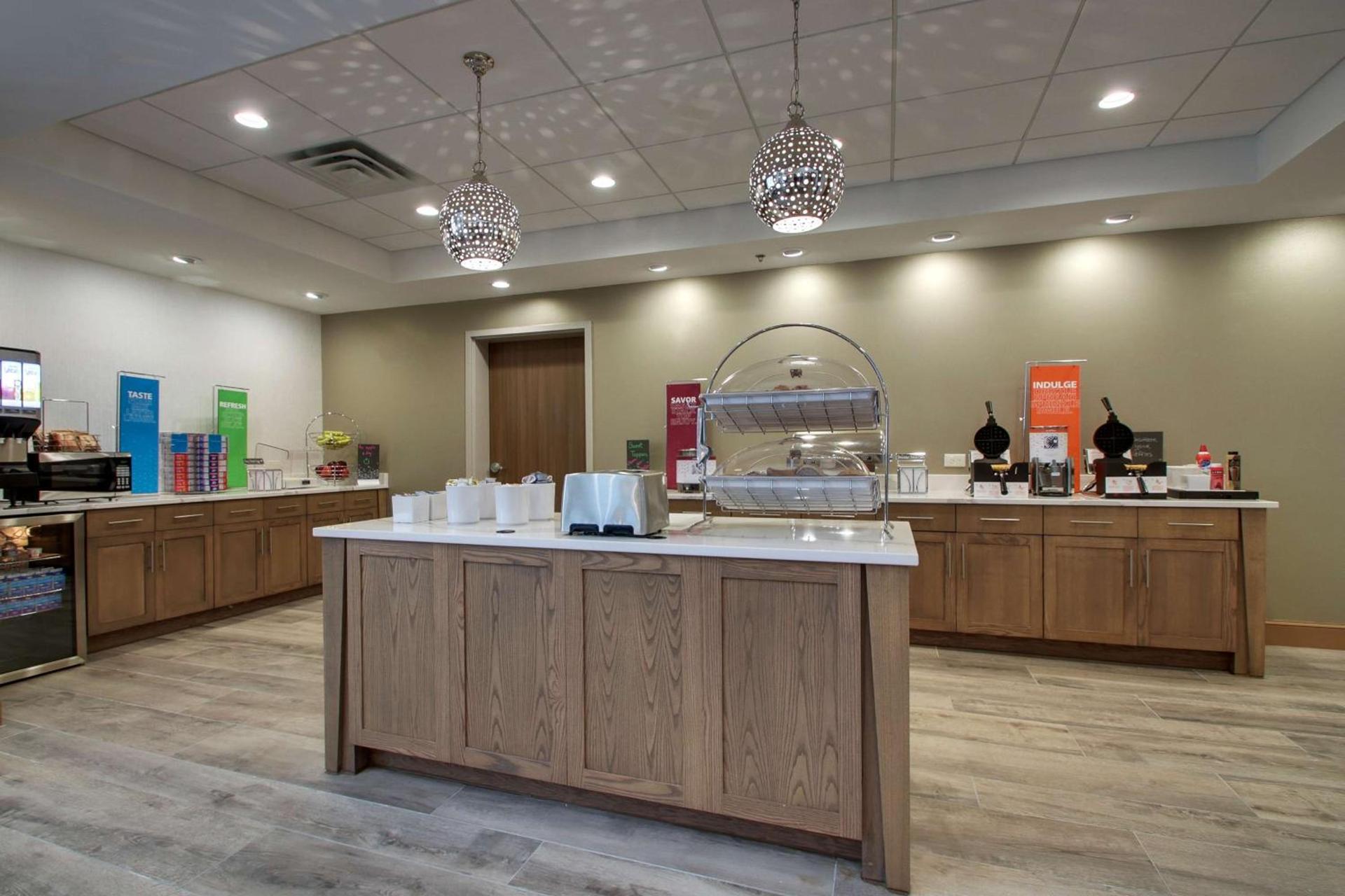 Hampton Inn Sneads Ferry Topsail Beach photo 11