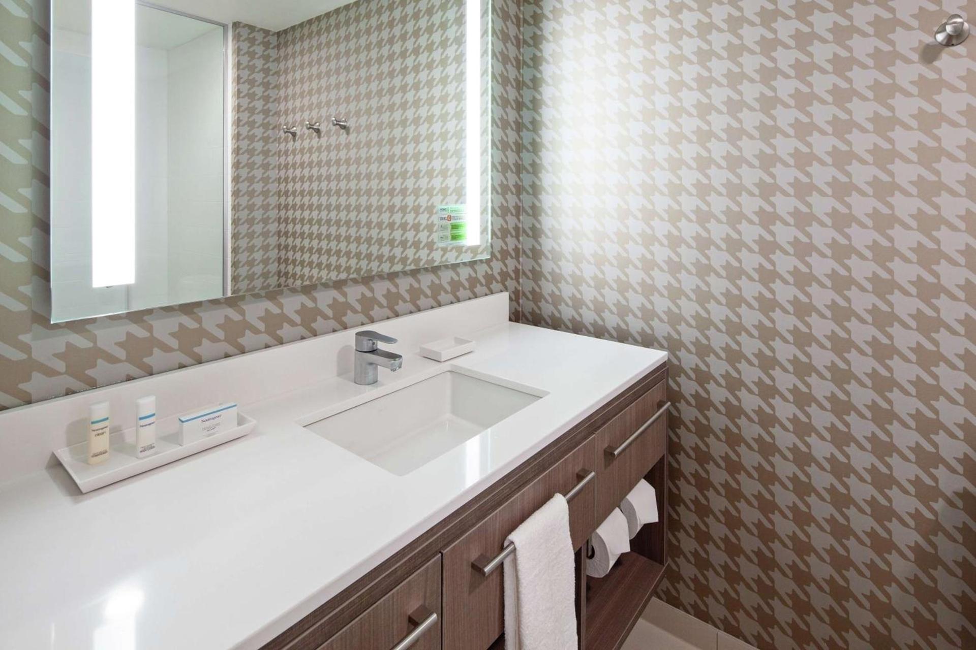 Home2 Suites By Hilton Alameda Oakland Airport photo 13
