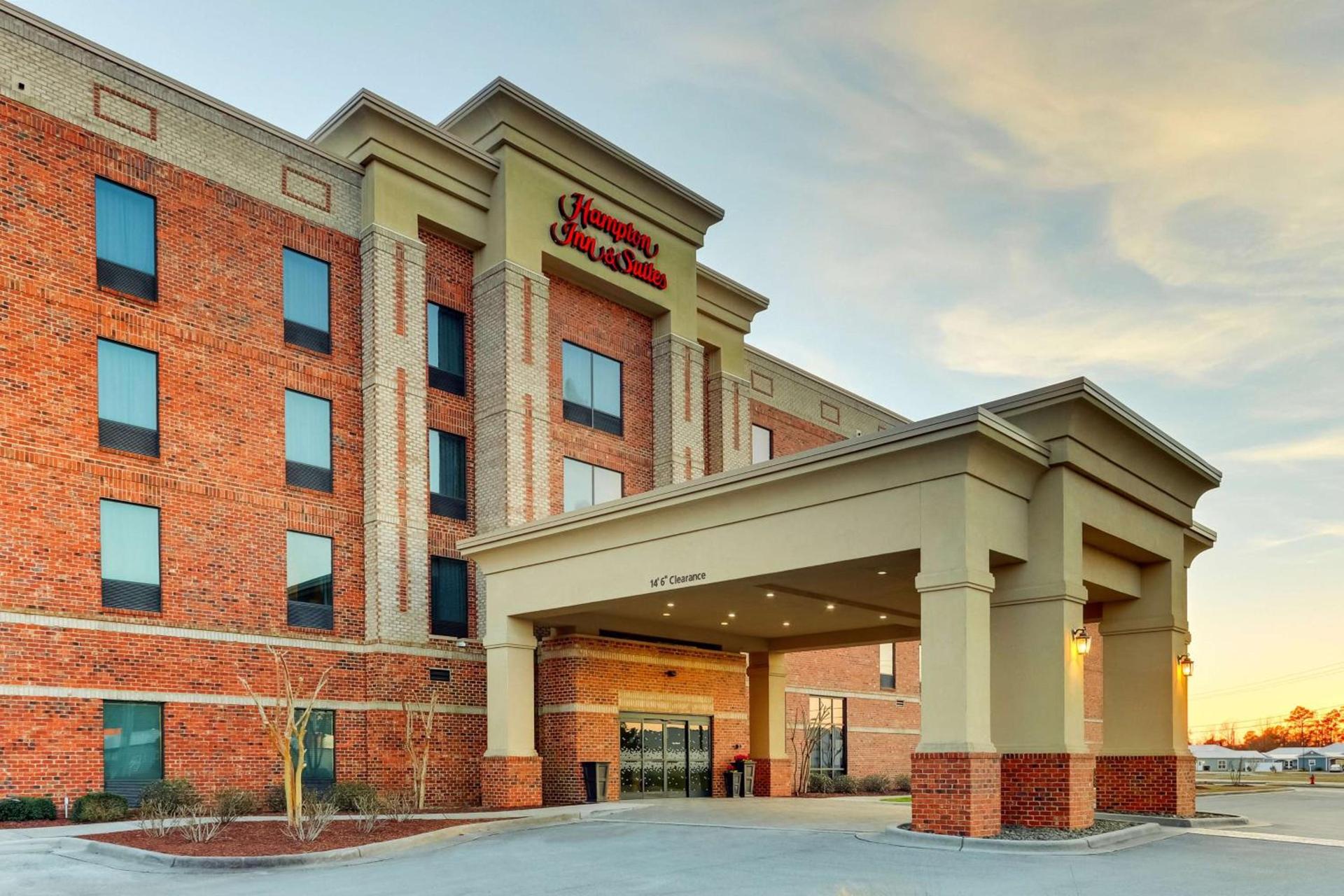 Hampton Inn and Suites Swansboro Near Camp Lejeune photo 4