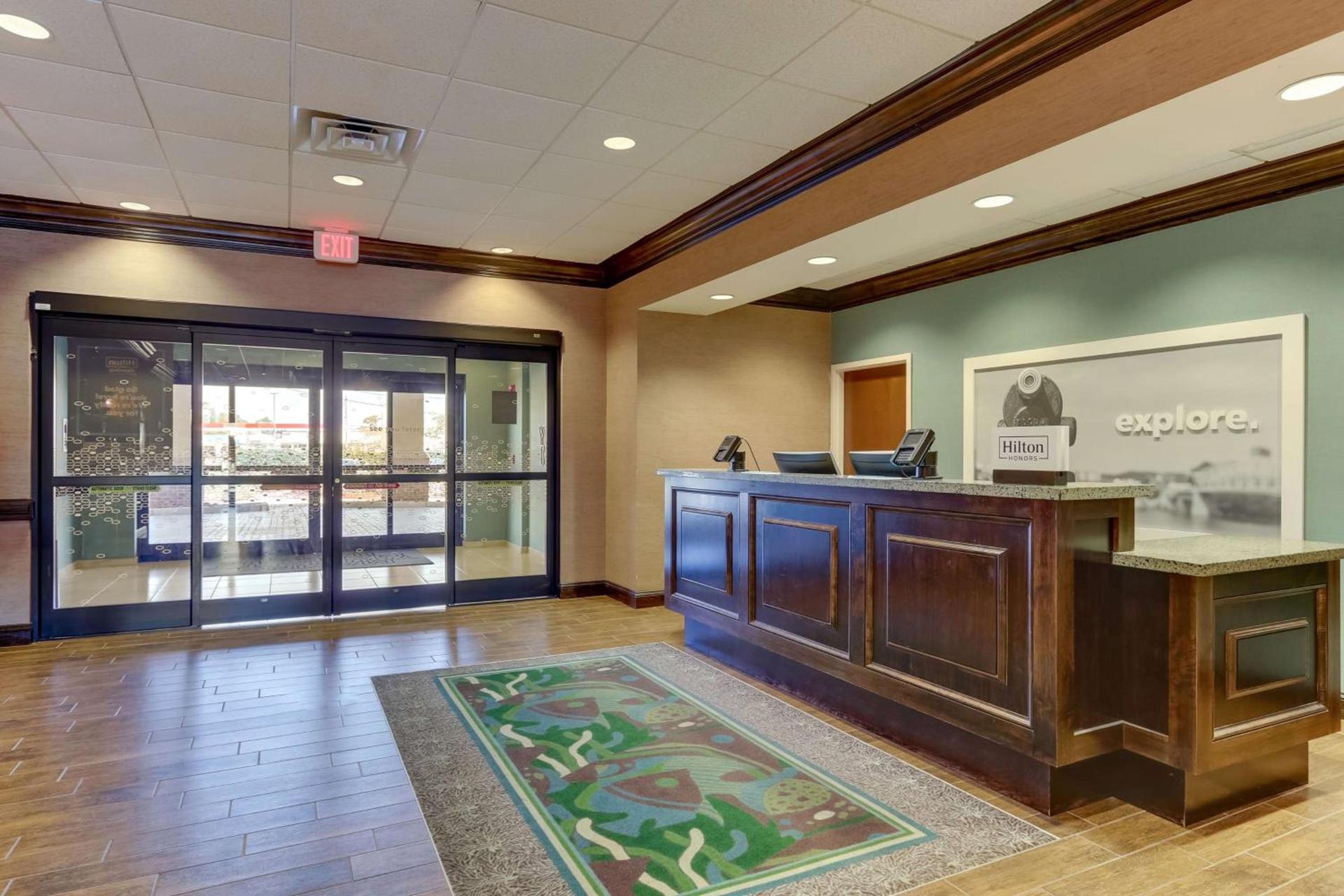 Hampton Inn and Suites Swansboro Near Camp Lejeune photo 9