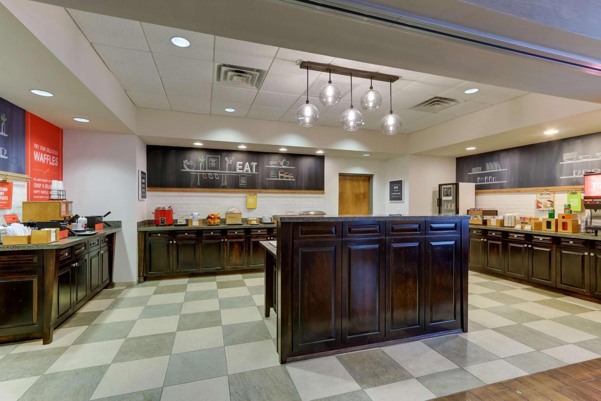 Hampton Inn and Suites Swansboro Near Camp Lejeune photo 15