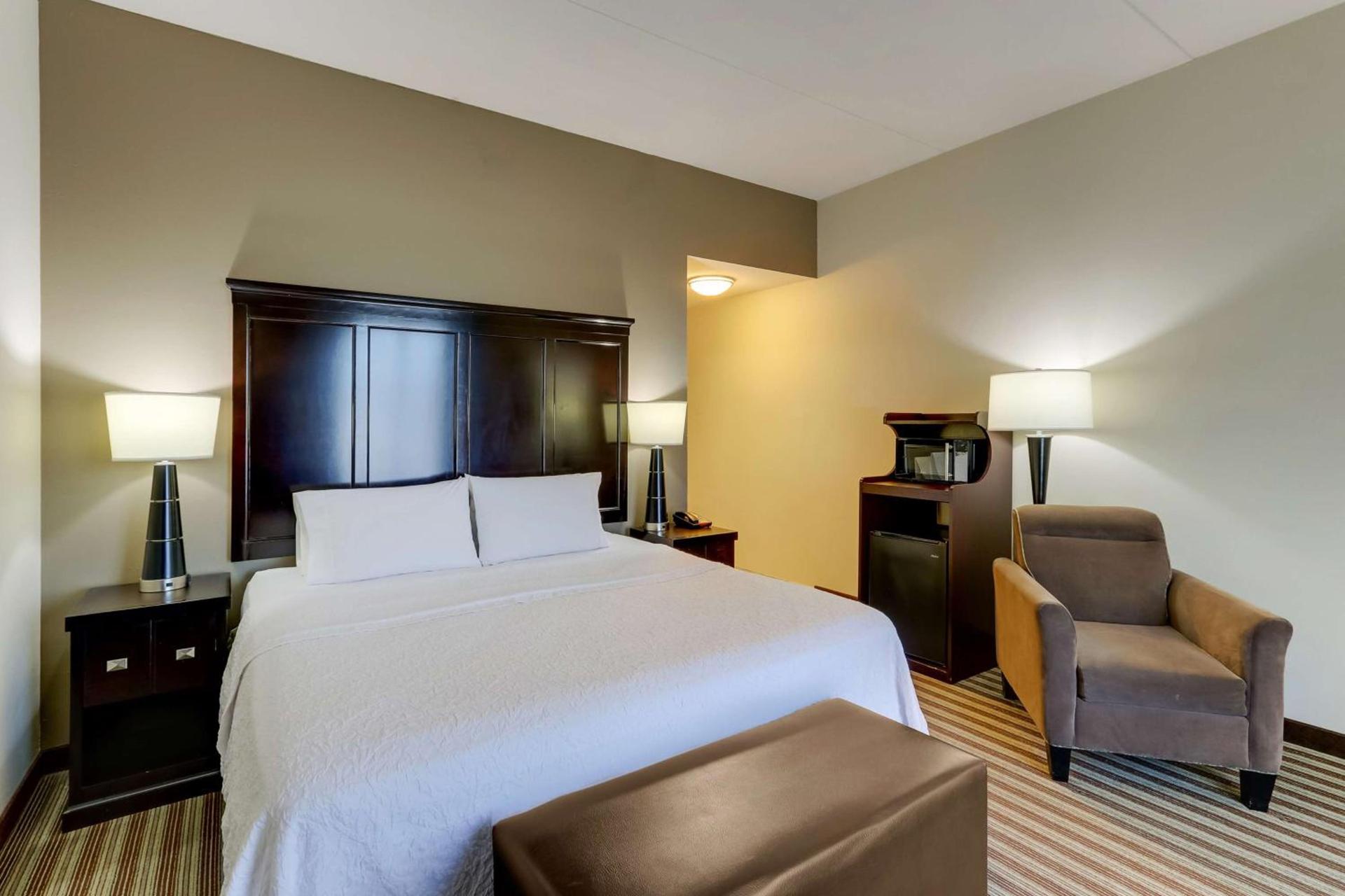 Hampton Inn and Suites Swansboro Near Camp Lejeune photo 33