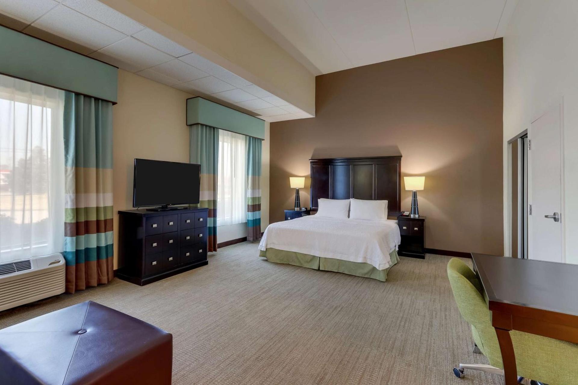 Hampton Inn and Suites Swansboro Near Camp Lejeune photo 34