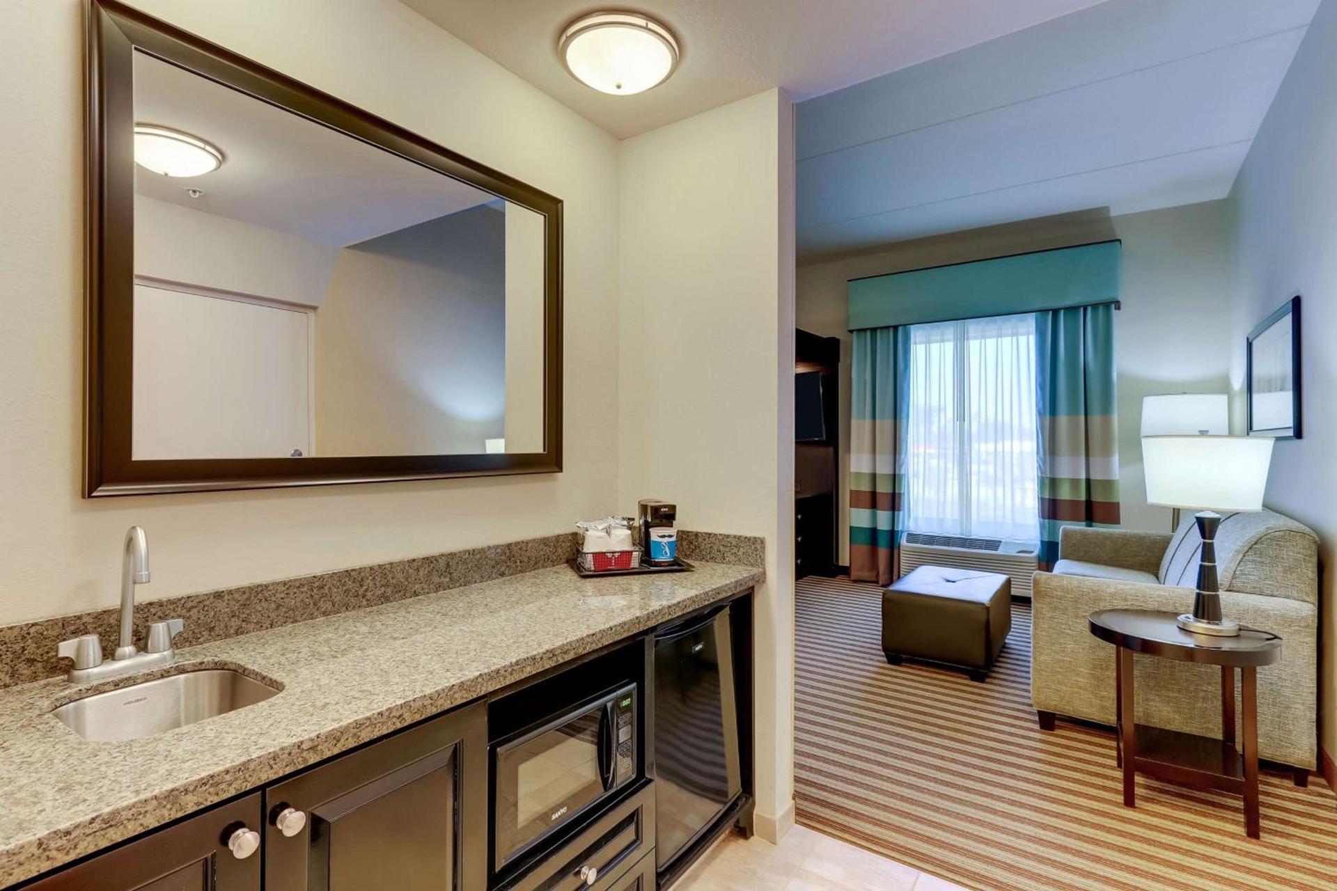 Hampton Inn and Suites Swansboro Near Camp Lejeune photo 50