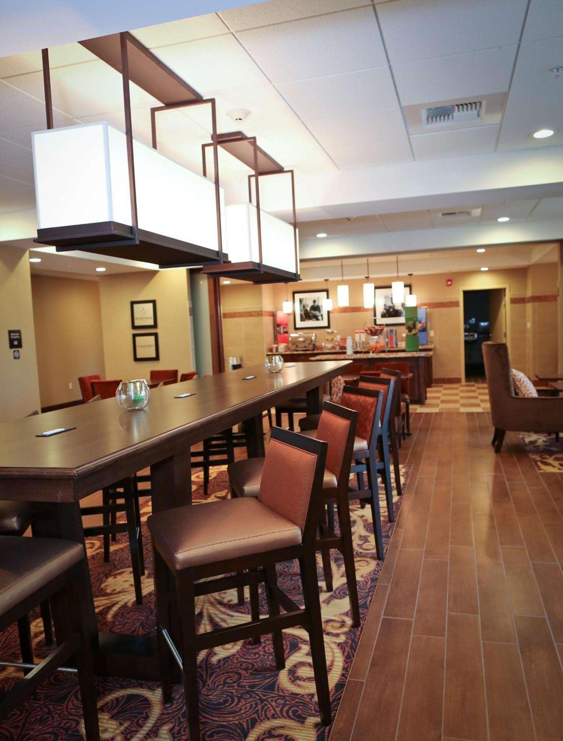 Hampton Inn Union City photo 3