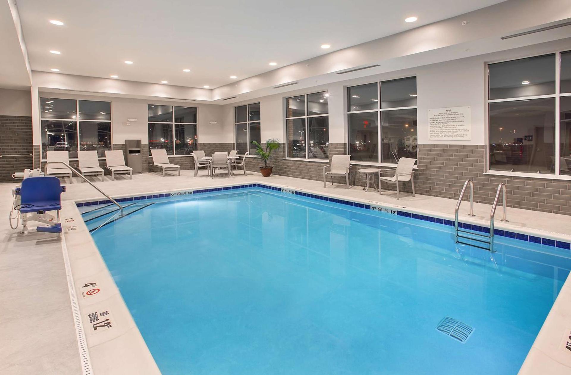 Hampton Inn Vincennes photo 7