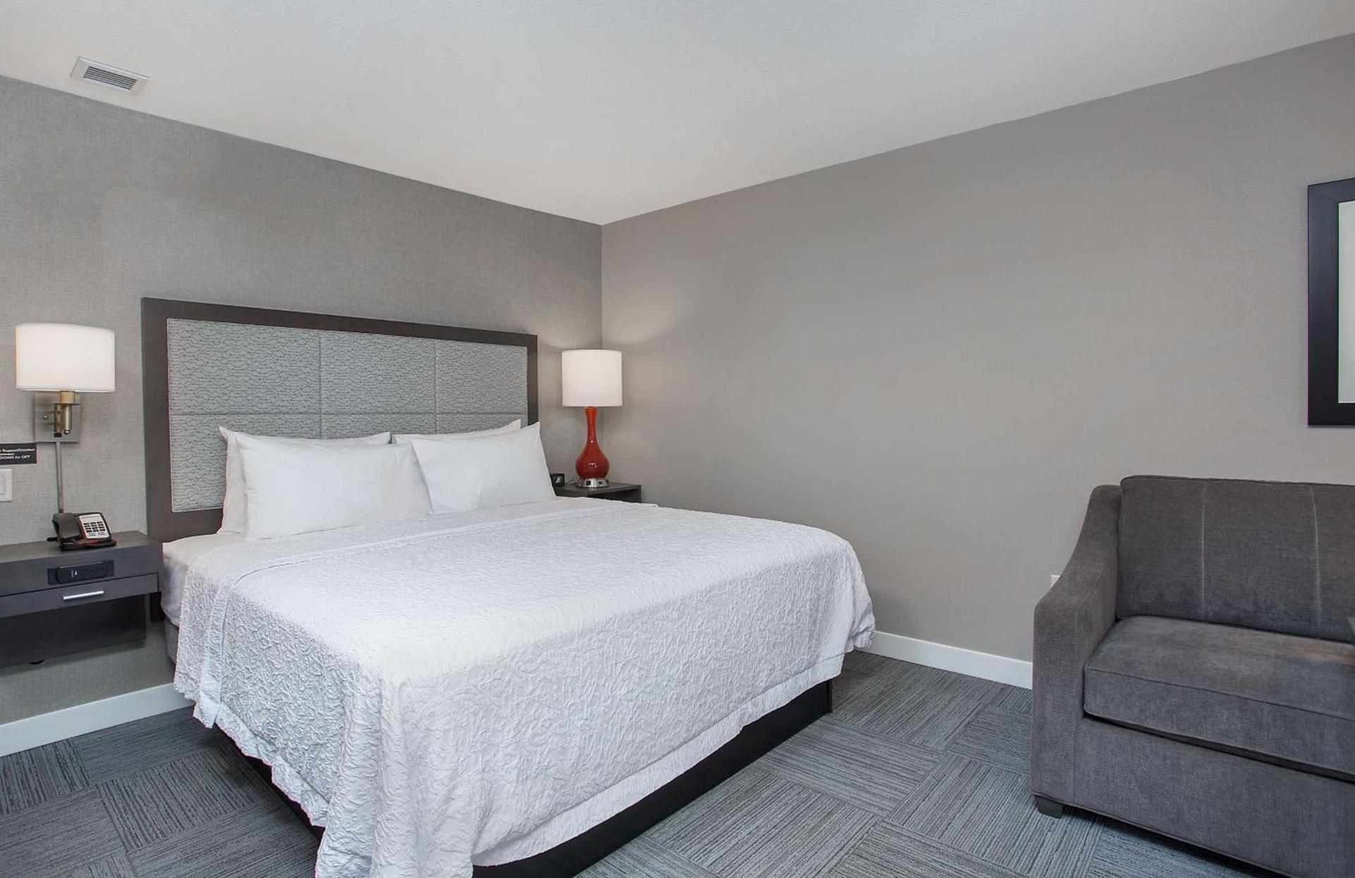 Hampton Inn Vincennes photo 18