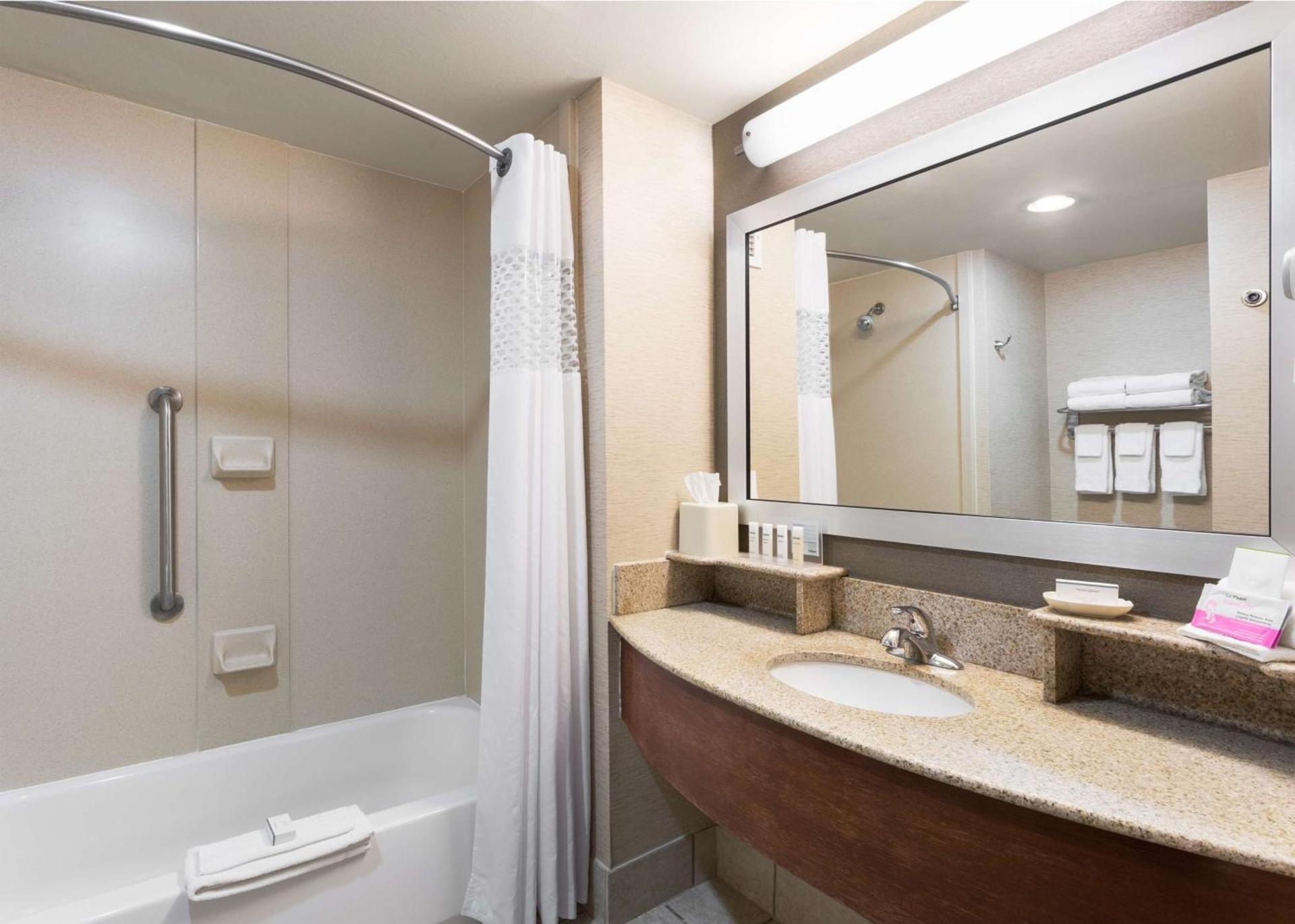 Hampton Inn by Hilton Odessa photo 17