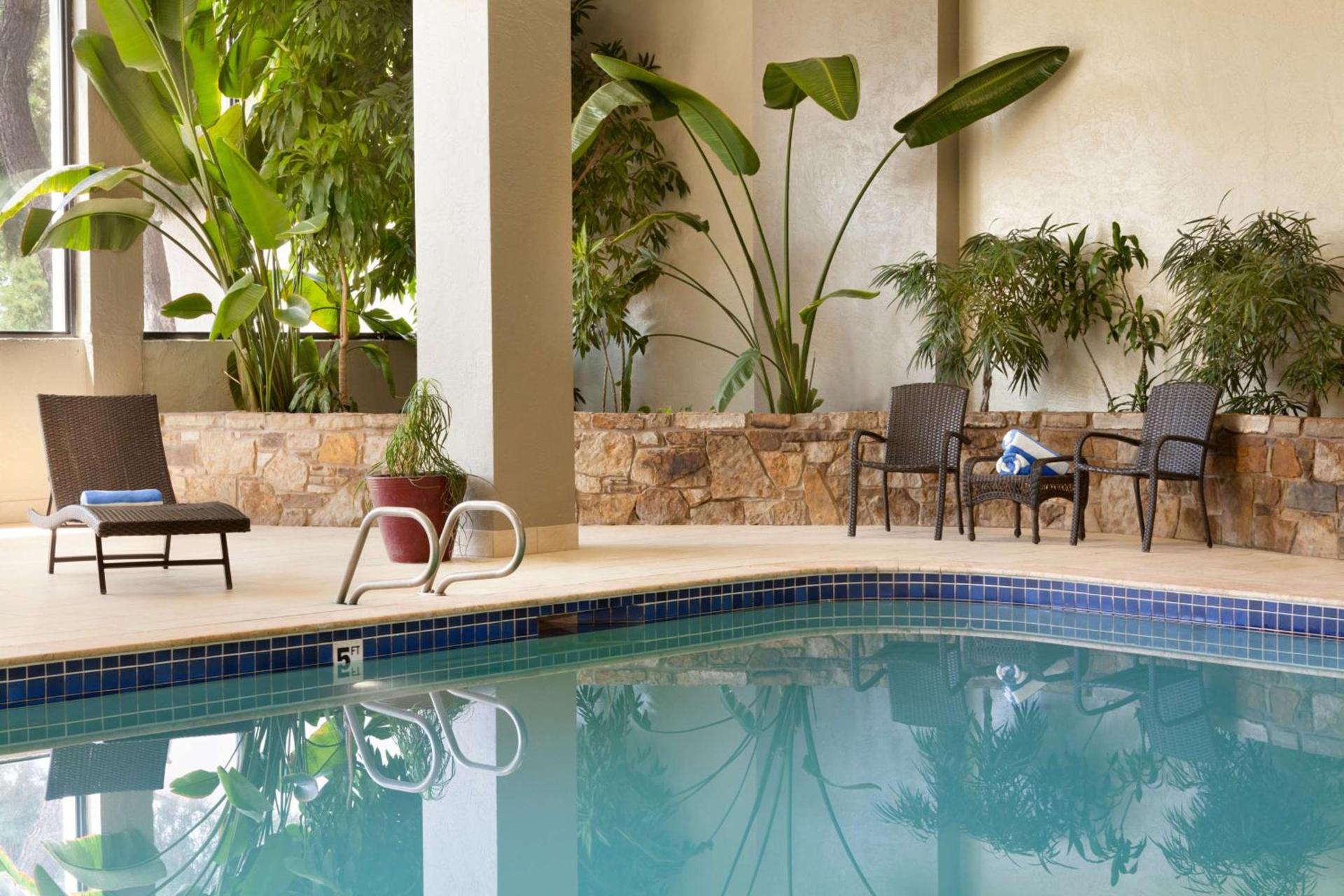 Embassy Suites by Hilton Oklahoma City Will Rogers Airport photo 6