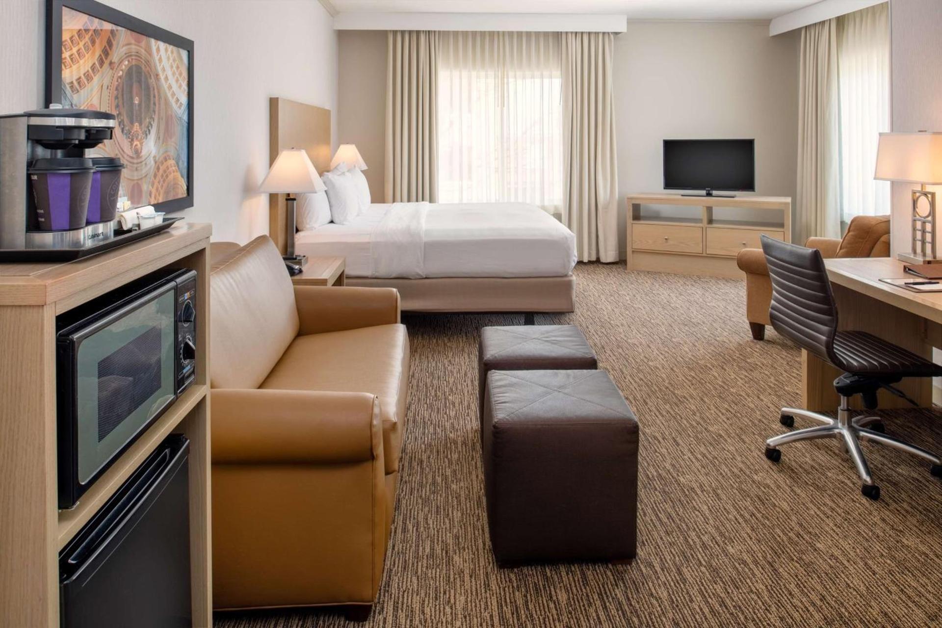 DoubleTree by Hilton Olympia photo 13