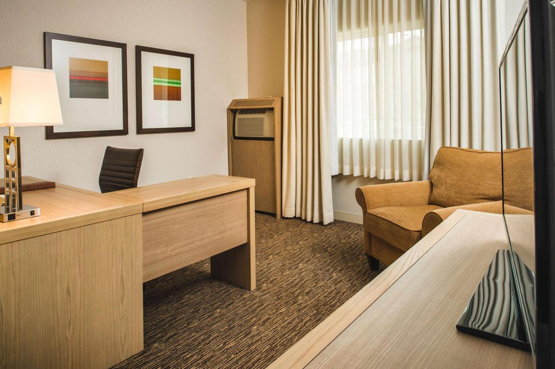 DoubleTree by Hilton Olympia photo 18