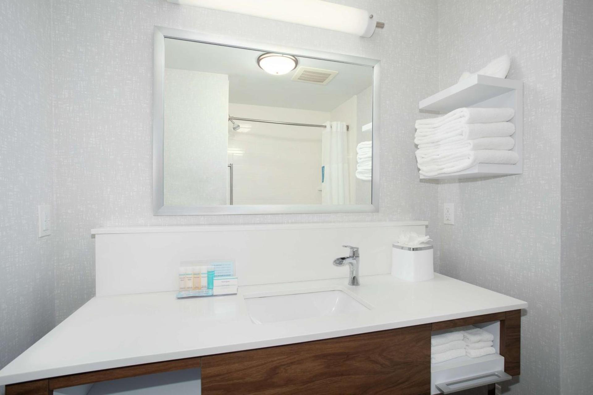 Hampton Inn Bellevue photo 25