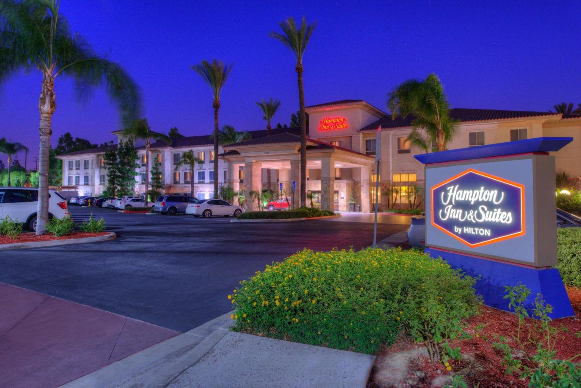 Hampton Inn & Suites Ontario photo 2