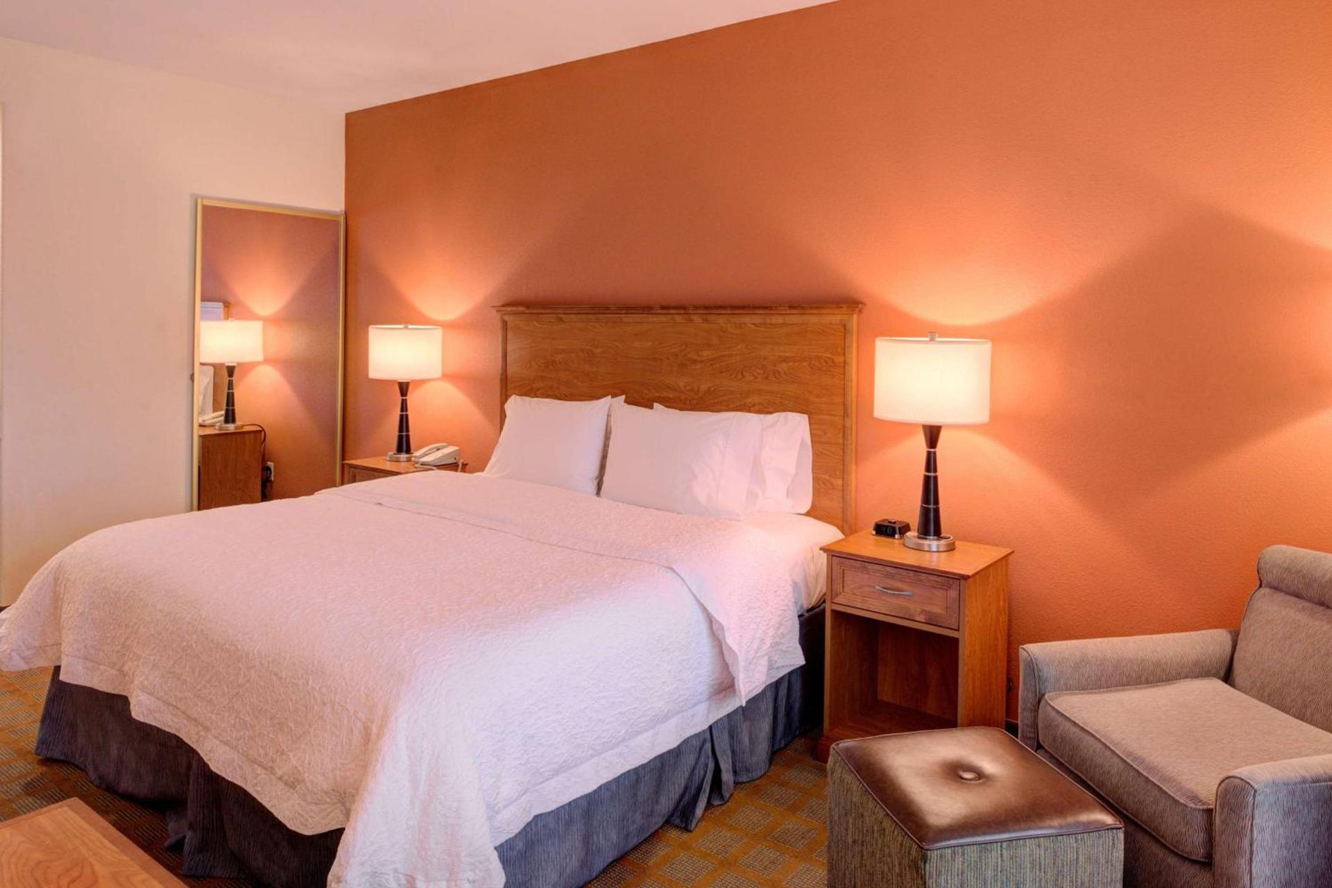 Hampton Inn & Suites Ontario photo 25