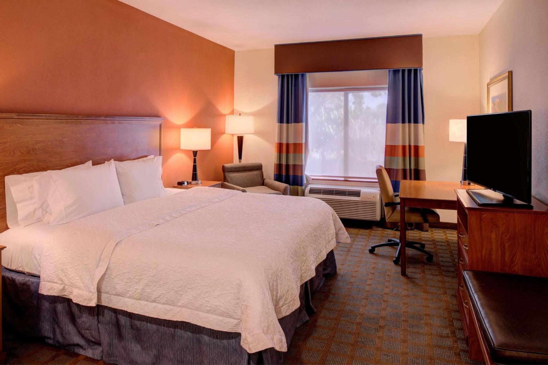 Hampton Inn & Suites Ontario photo 26
