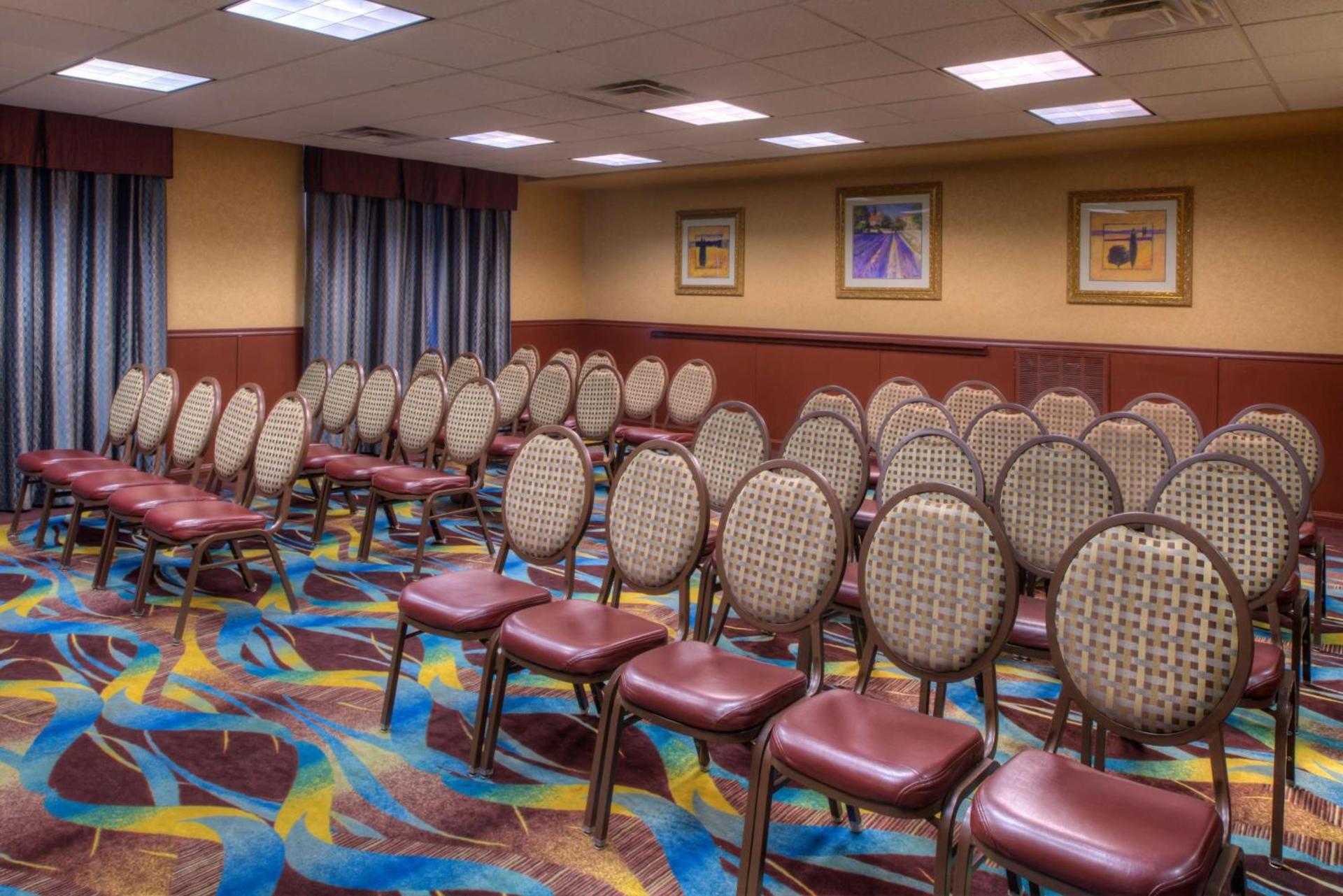 Hampton Inn & Suites Ontario photo 40