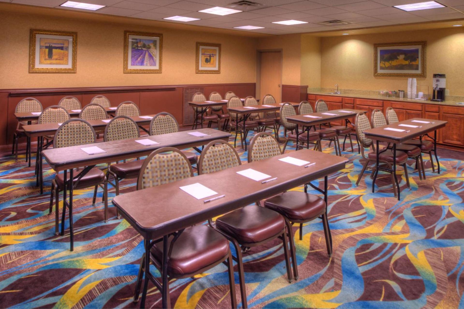 Hampton Inn & Suites Ontario photo 45