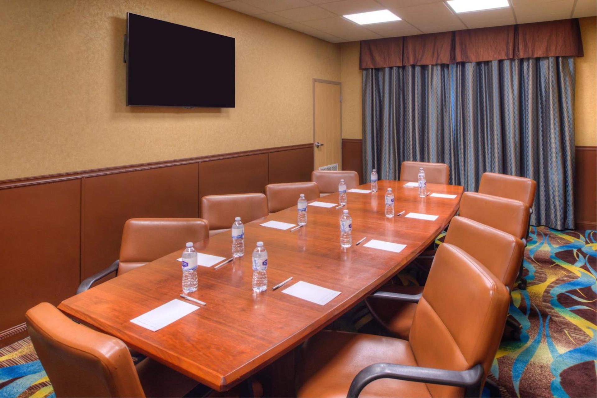 Hampton Inn & Suites Ontario photo 46
