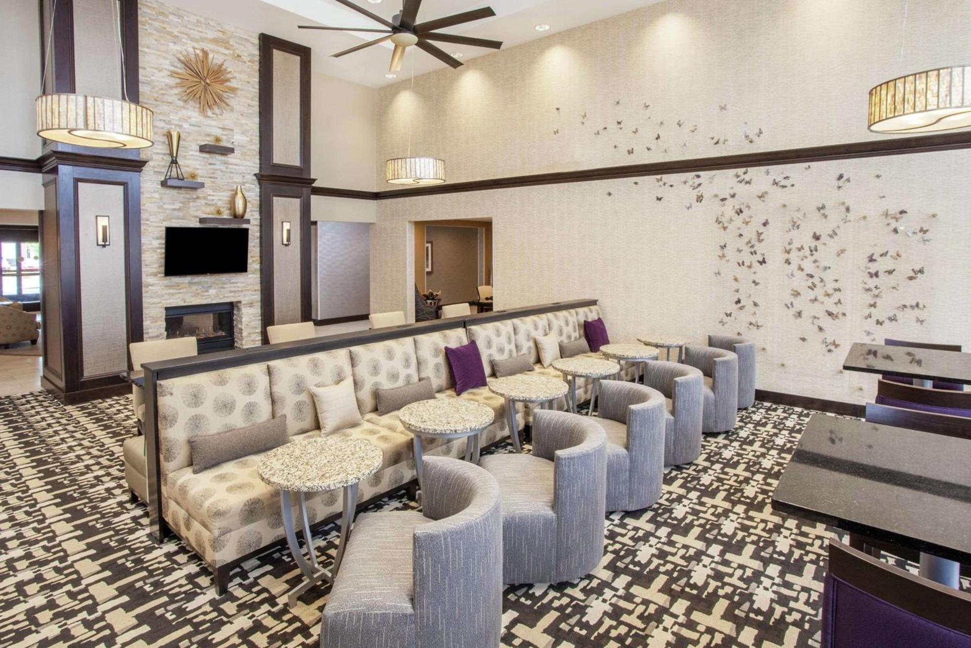 Homewood Suites by Hilton Munster photo 3