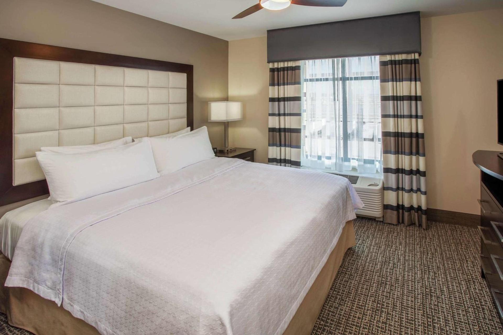 Homewood Suites by Hilton Munster photo 11