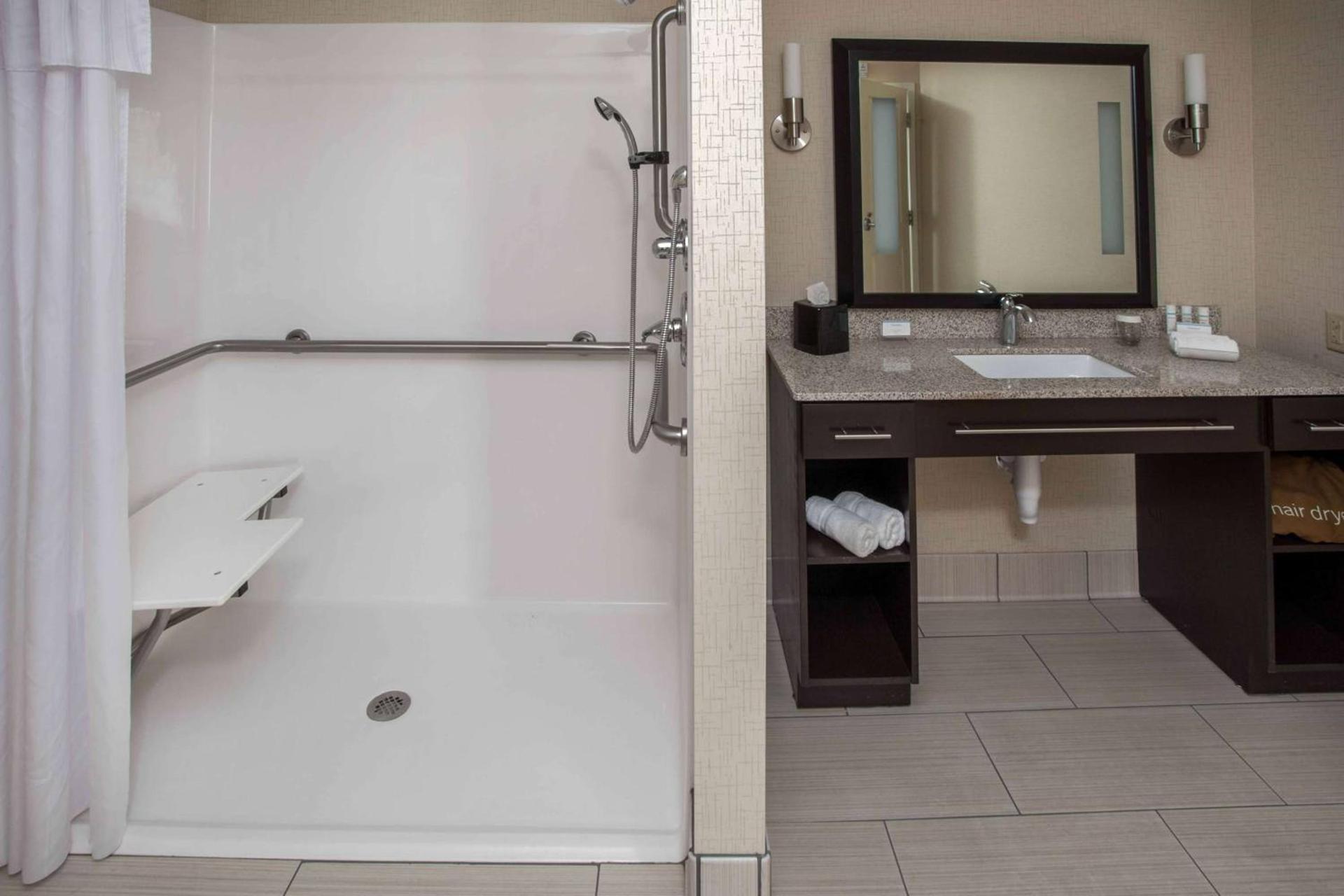 Homewood Suites by Hilton Munster photo 15