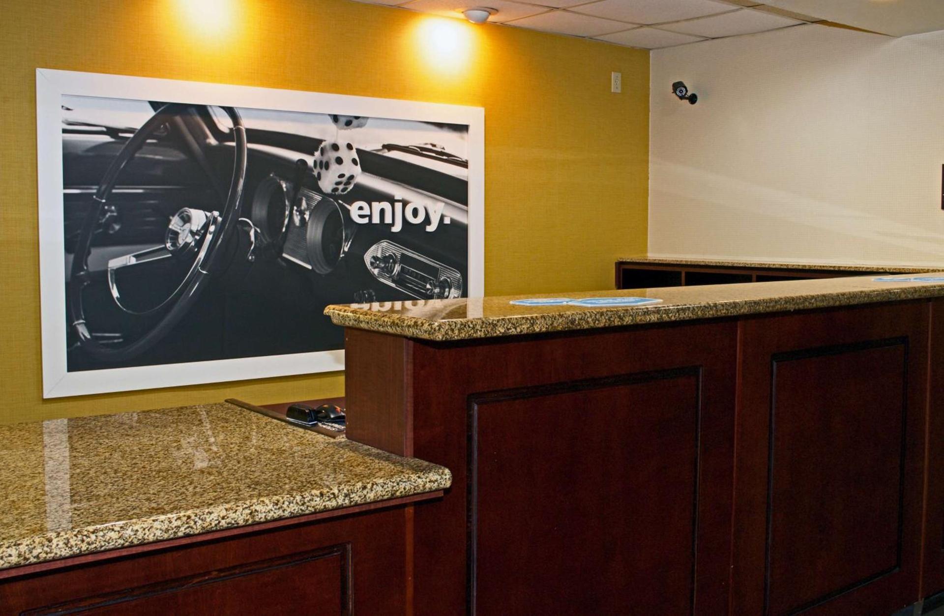 Hampton Inn Norfolk/Chesapeake - Greenbrier Area photo 5