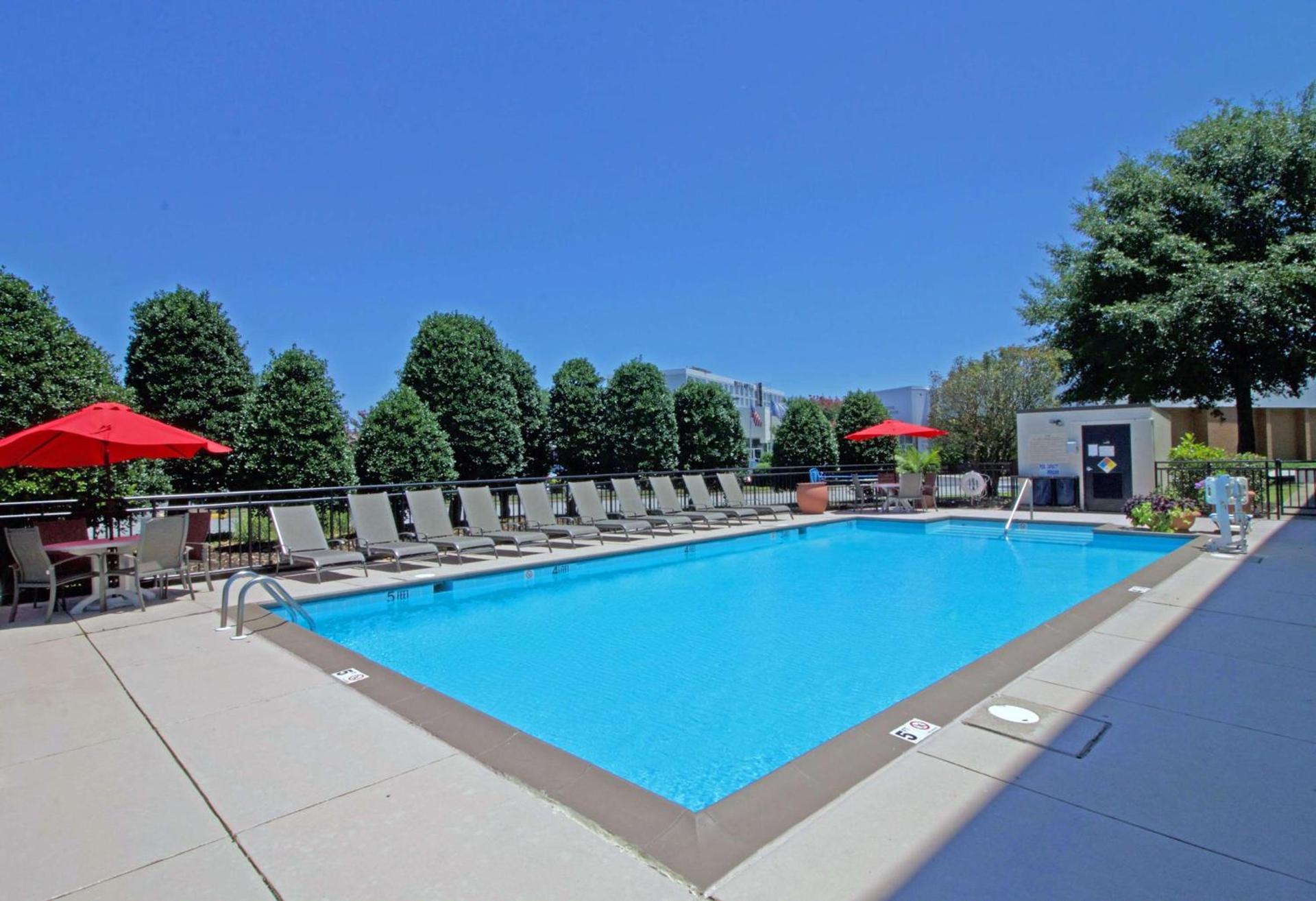 Hampton Inn Norfolk/Chesapeake - Greenbrier Area photo 7