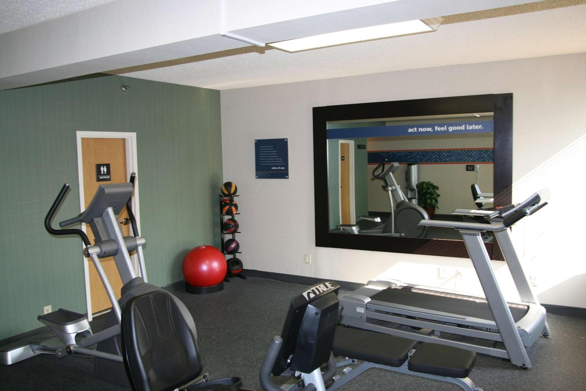 Hampton Inn Norfolk/Chesapeake - Greenbrier Area photo 13