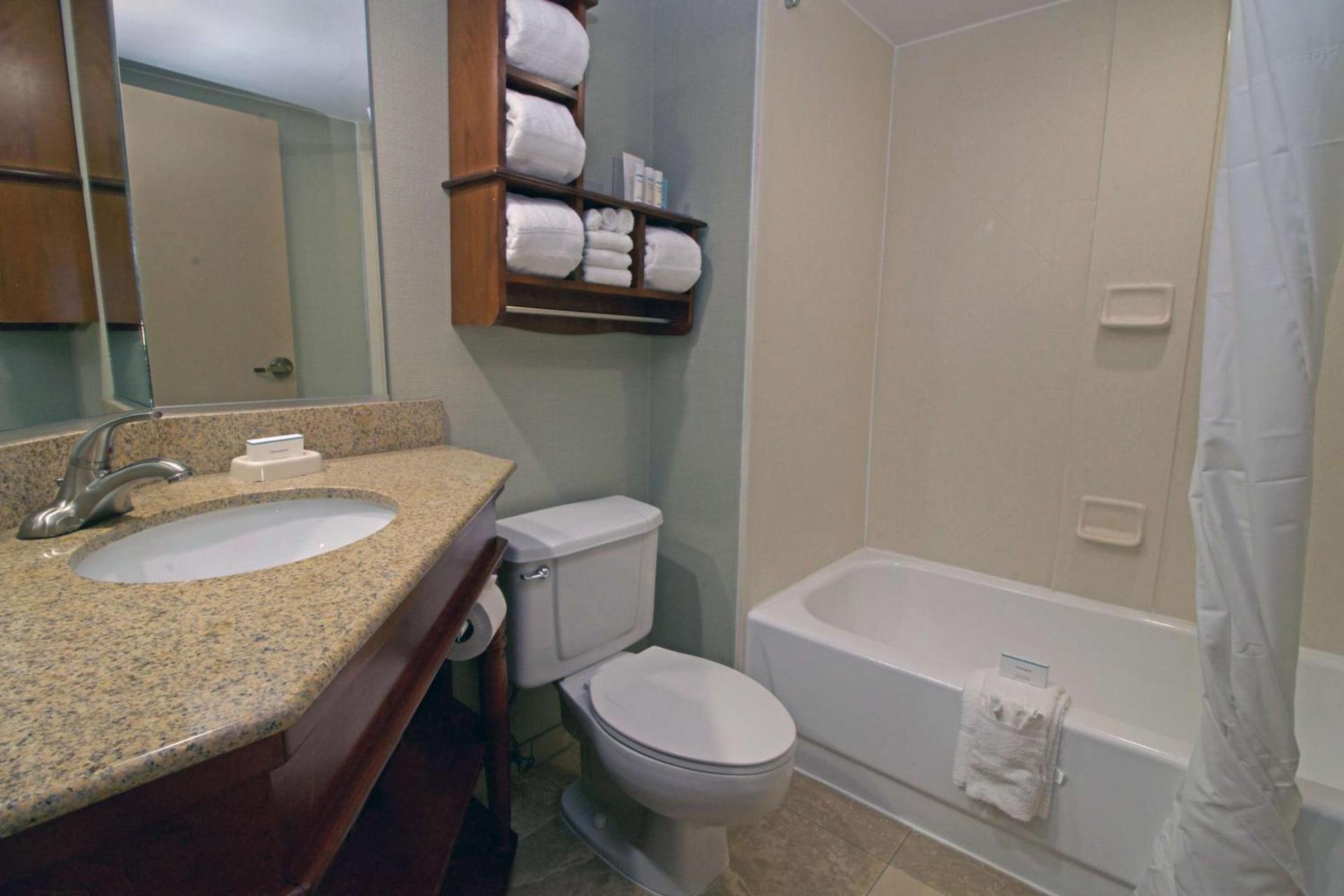 Hampton Inn Norfolk/Chesapeake - Greenbrier Area photo 18