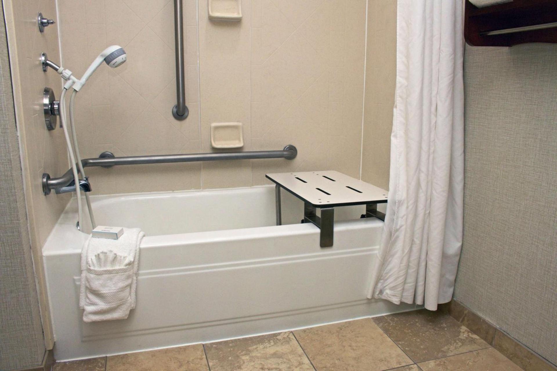 Hampton Inn Norfolk/Chesapeake - Greenbrier Area photo 22