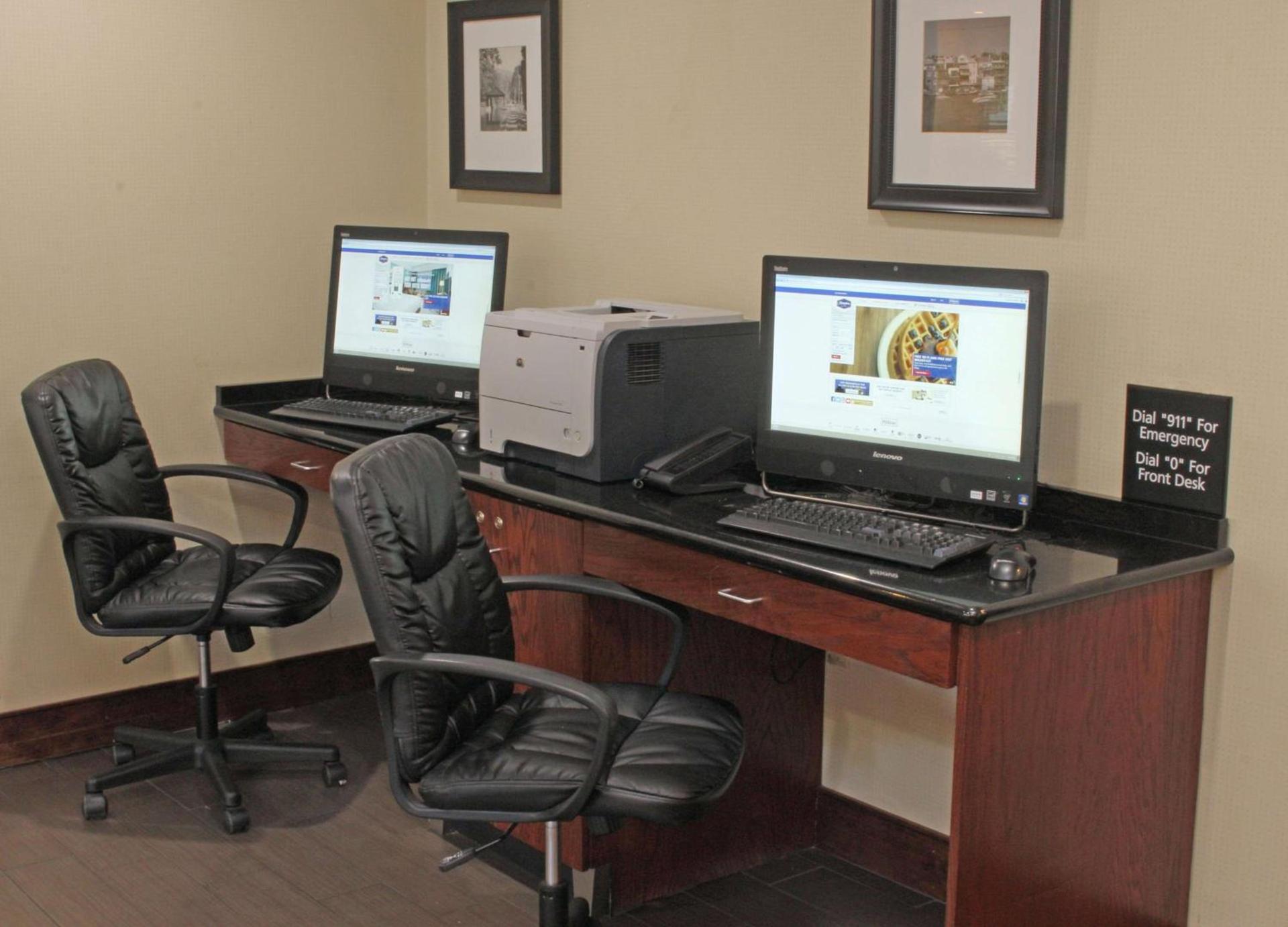 Hampton Inn Norfolk/Chesapeake - Greenbrier Area photo 27