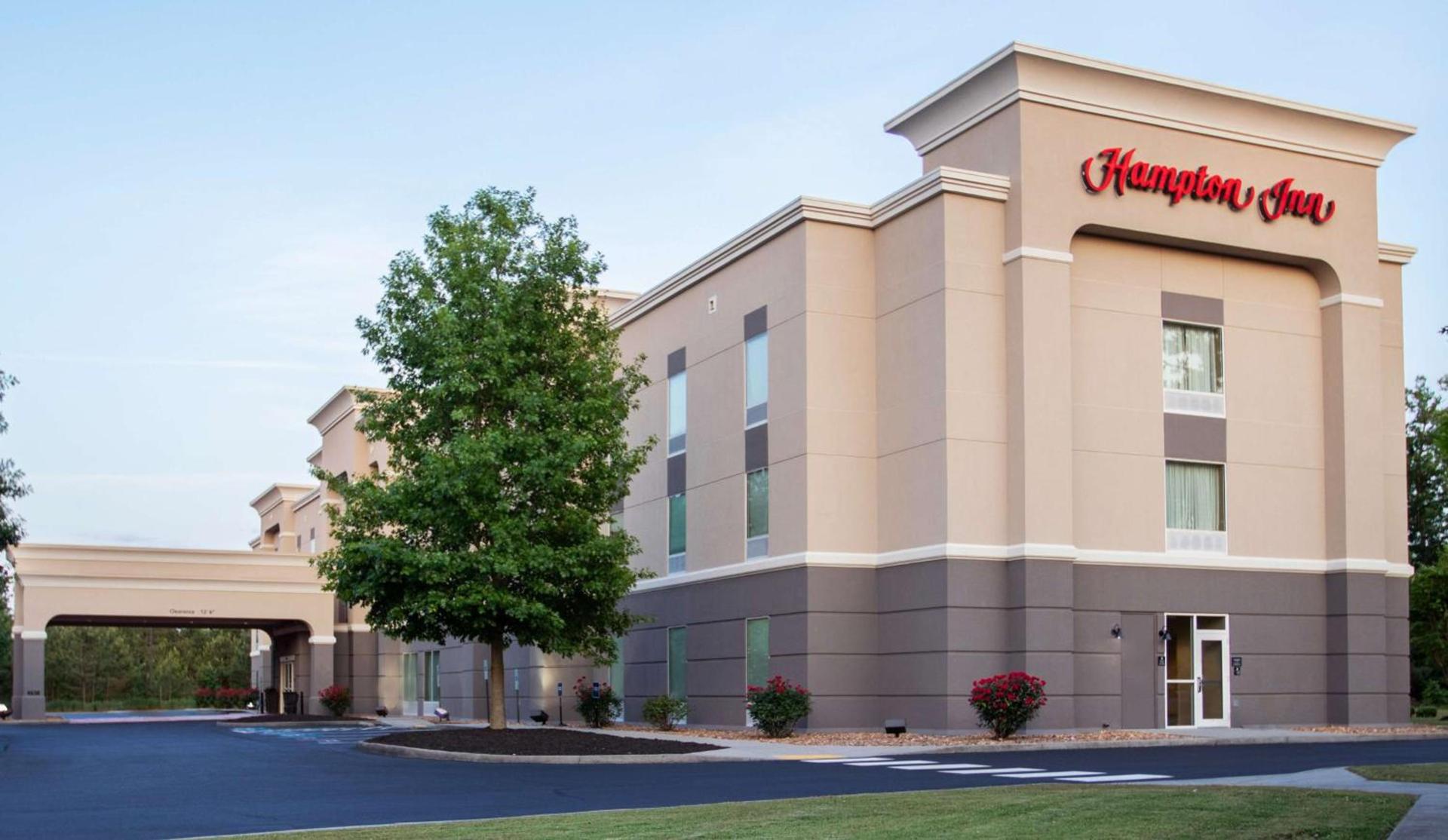 Hampton Inn Gloucester photo 1