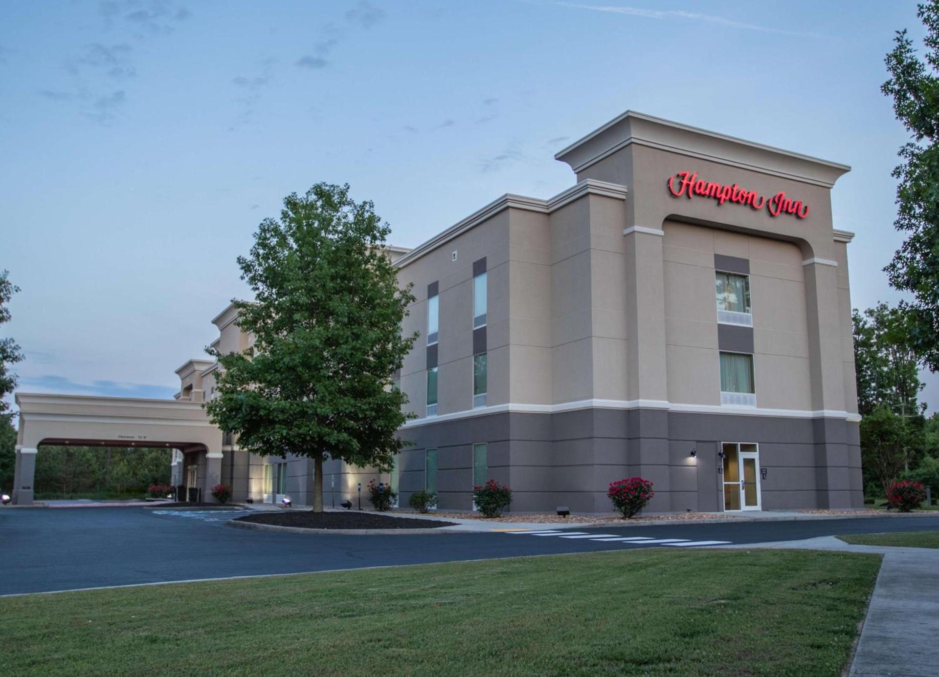 Hampton Inn Gloucester photo 2